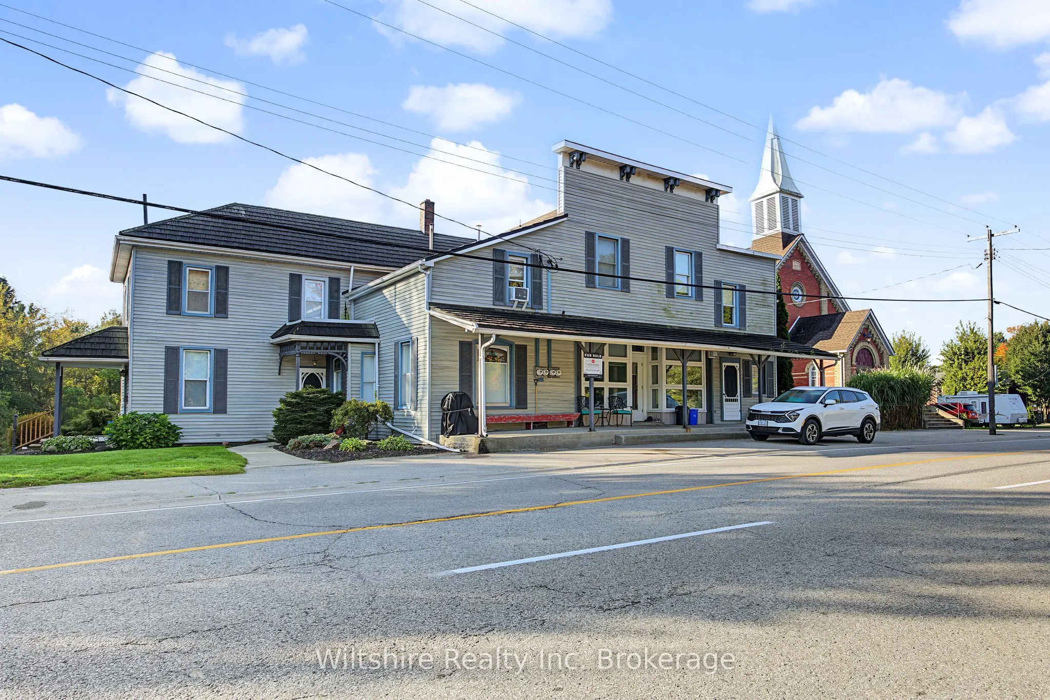 407 Main Street E