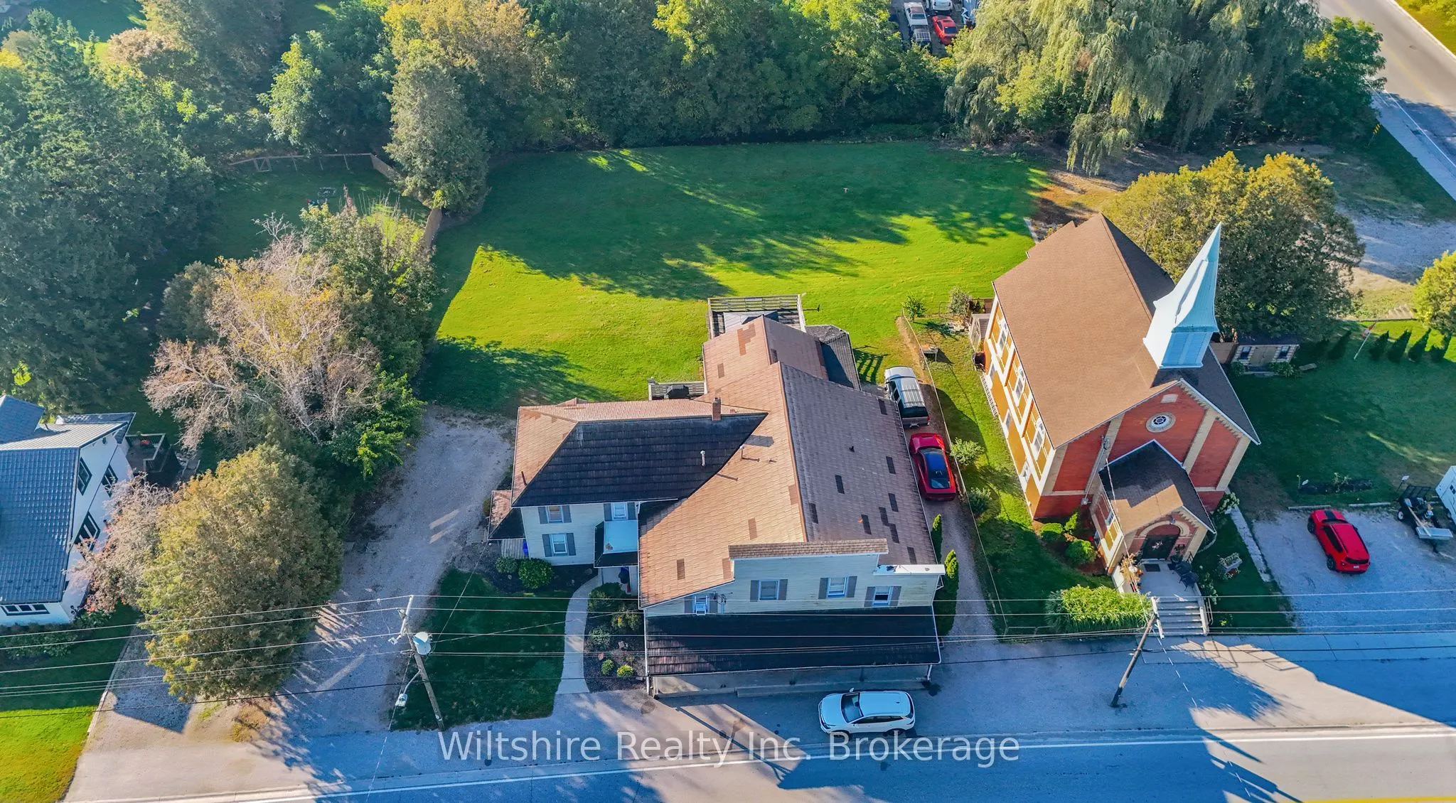 407 Main Street E