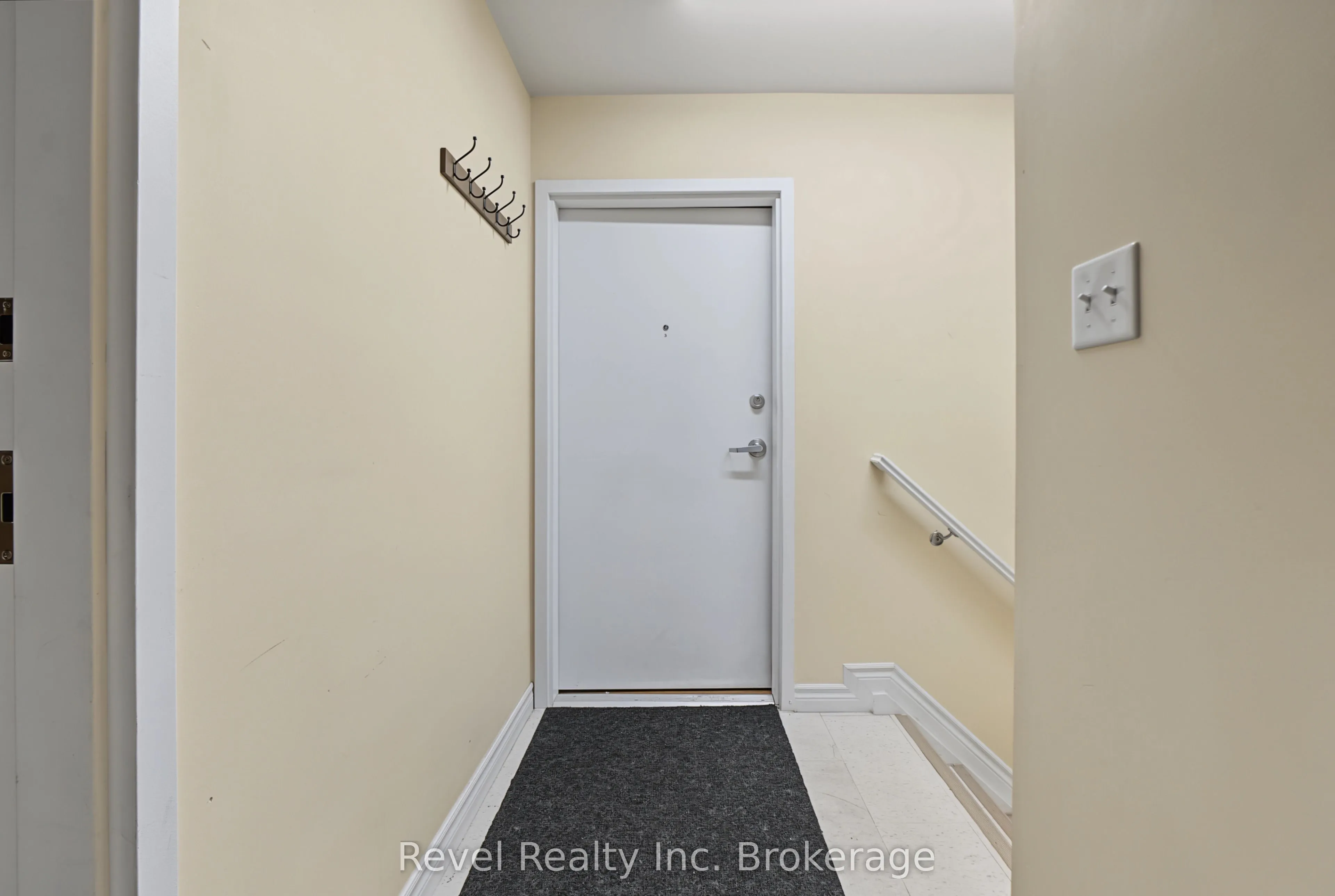 373 First Avenue E