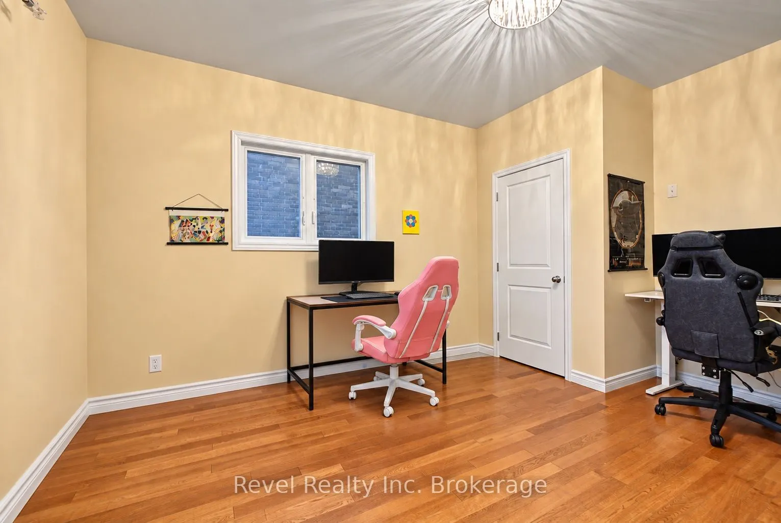373 First Avenue E