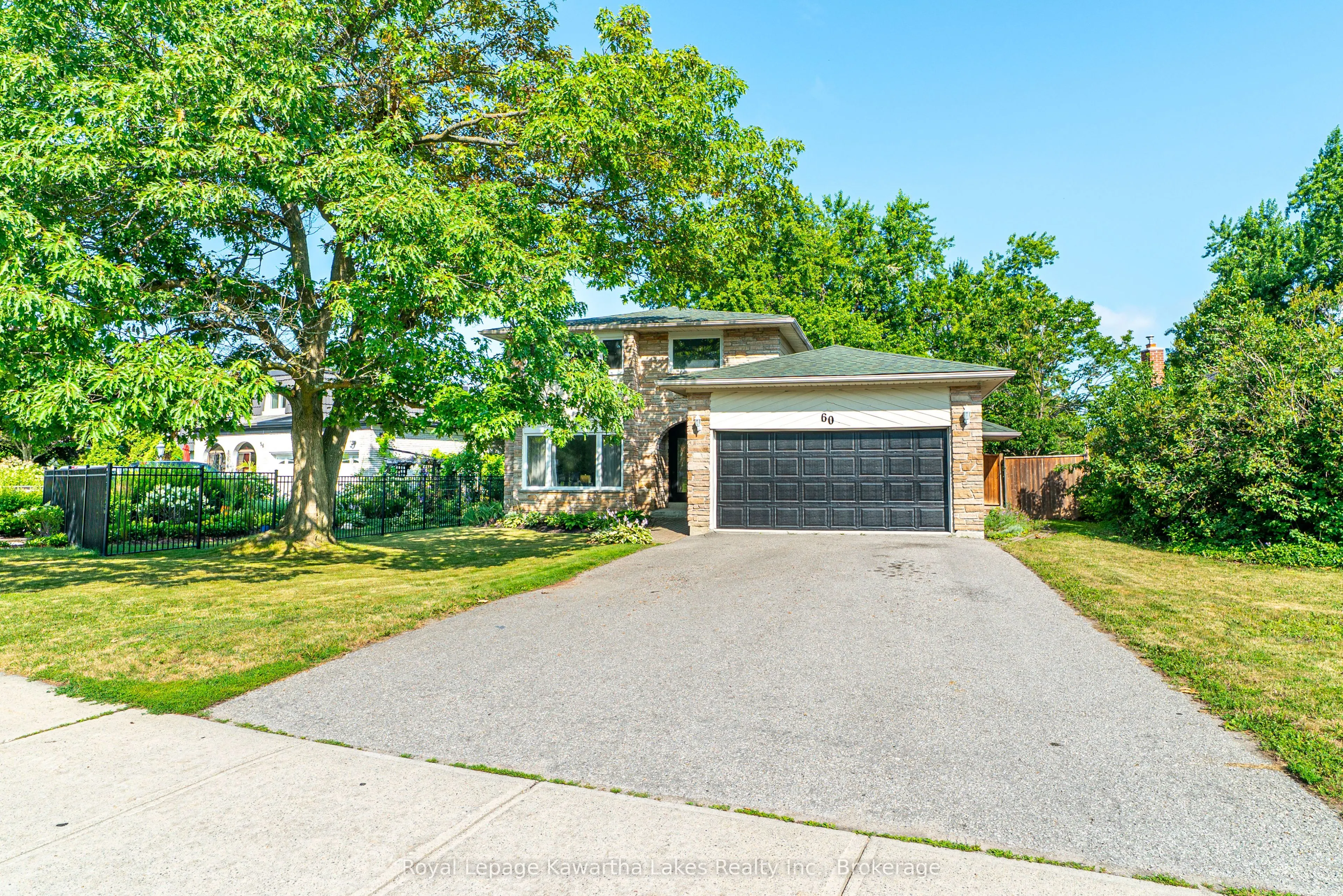 60 Sanderling Crescent