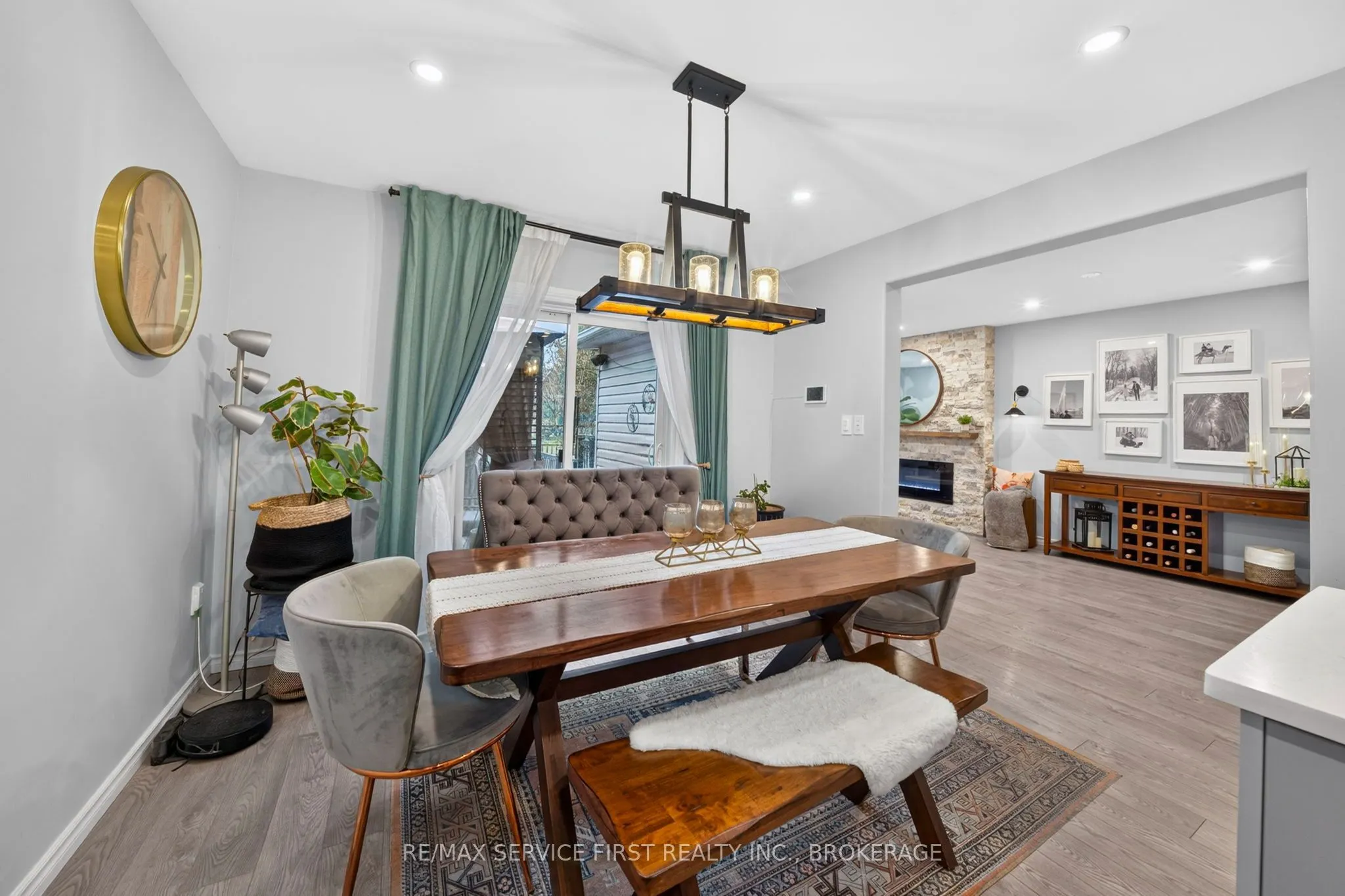 1362 Thornwood Crescent