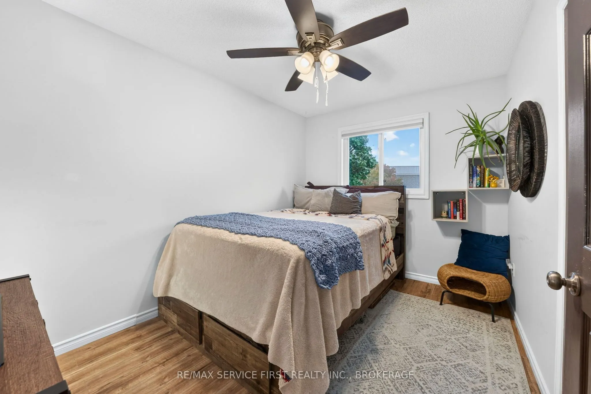 1362 Thornwood Crescent