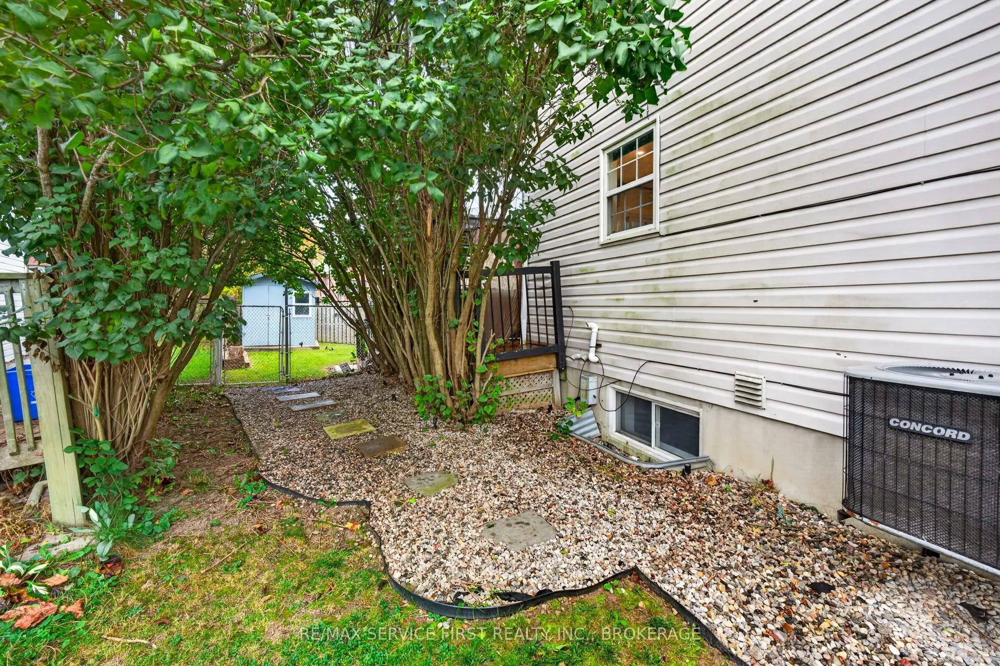 1362 Thornwood Crescent