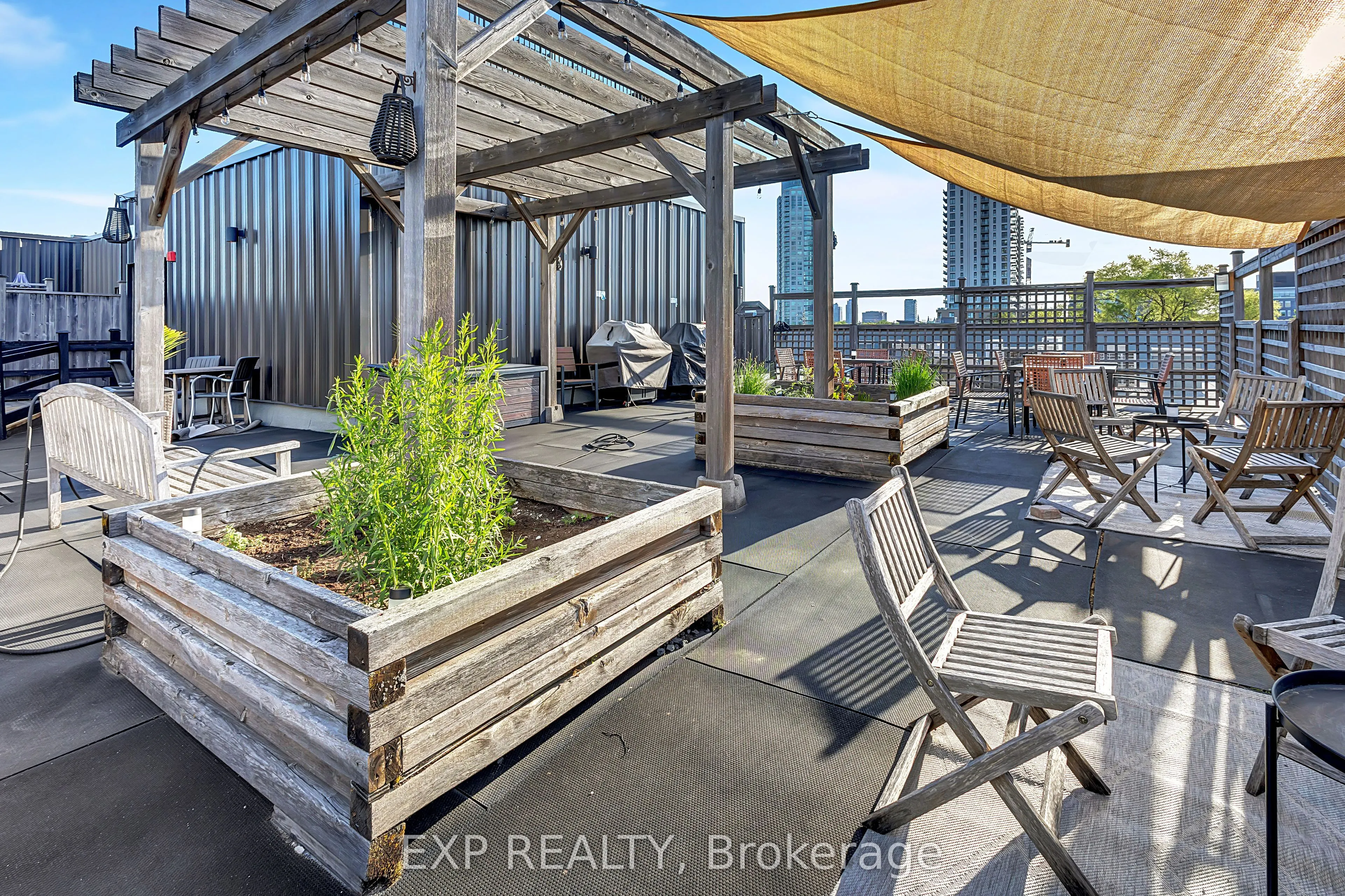323 Winona Avenue #10