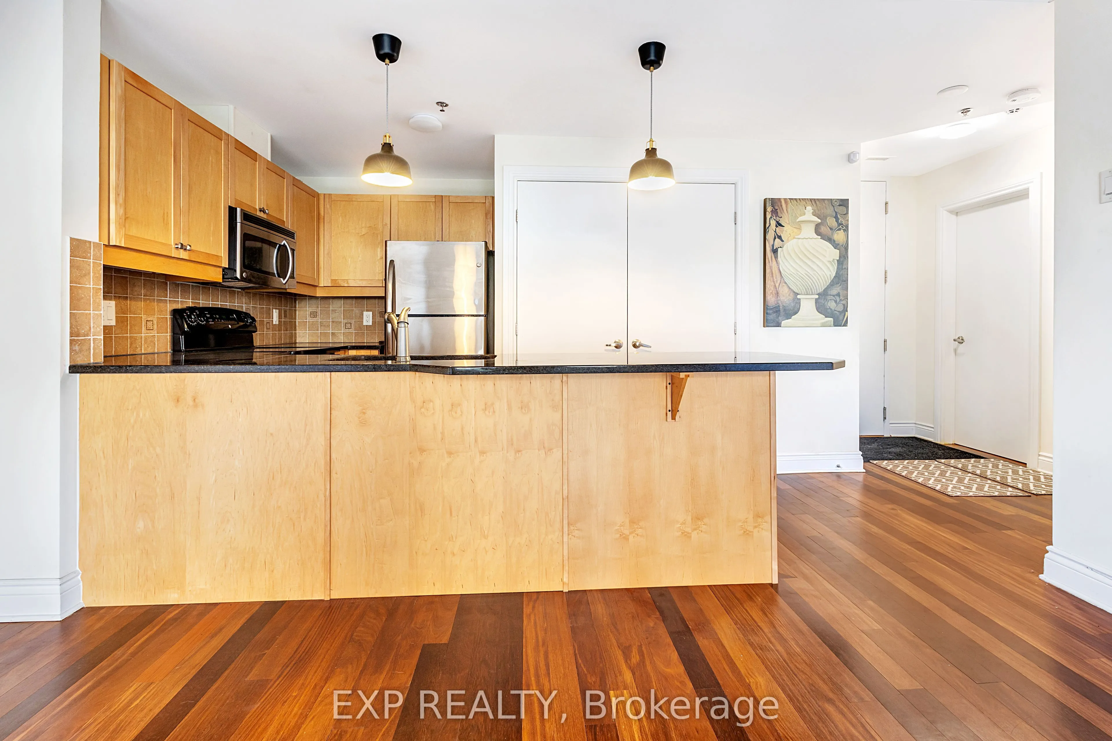 323 Winona Avenue #10