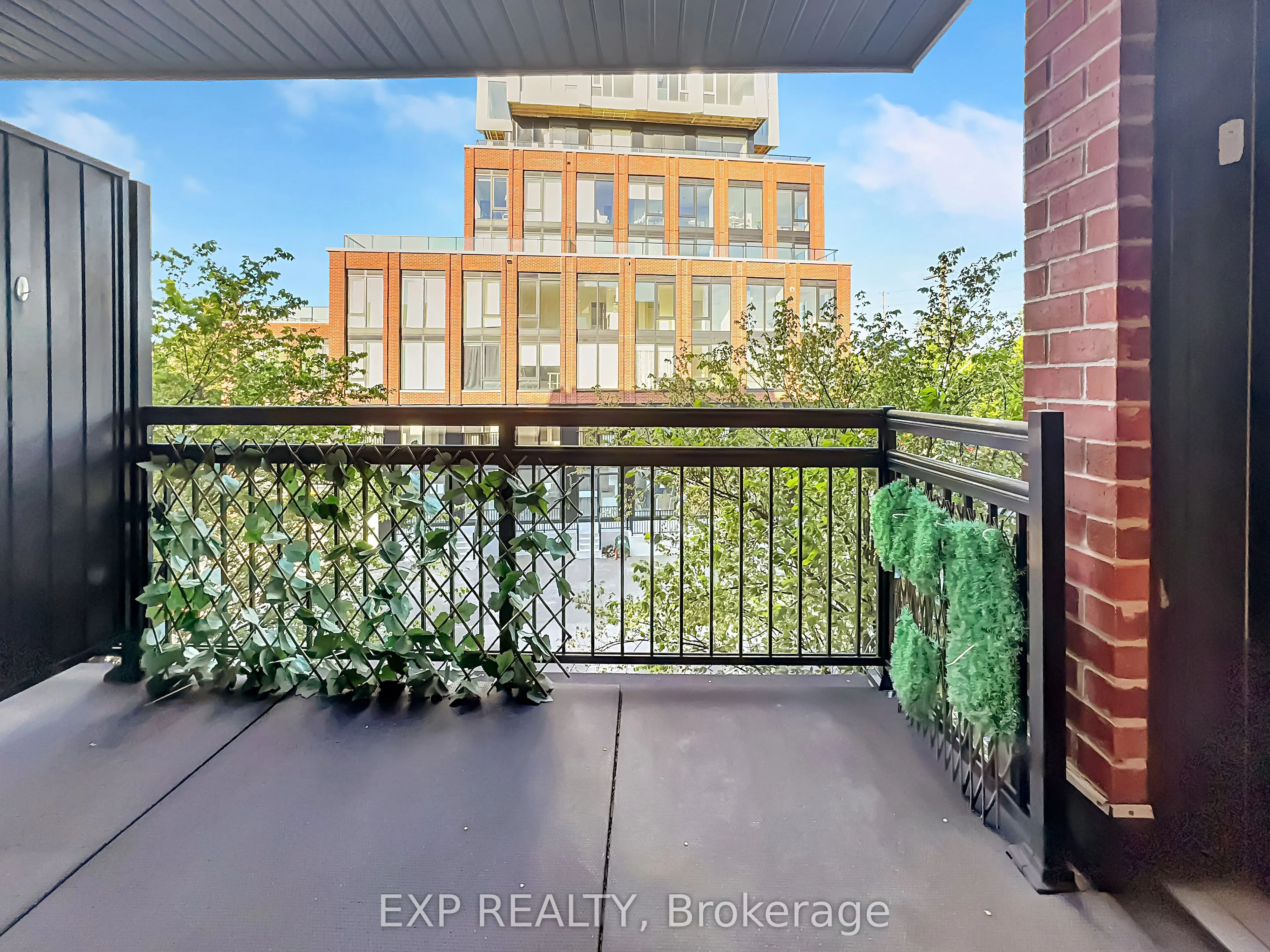 323 Winona Avenue #10