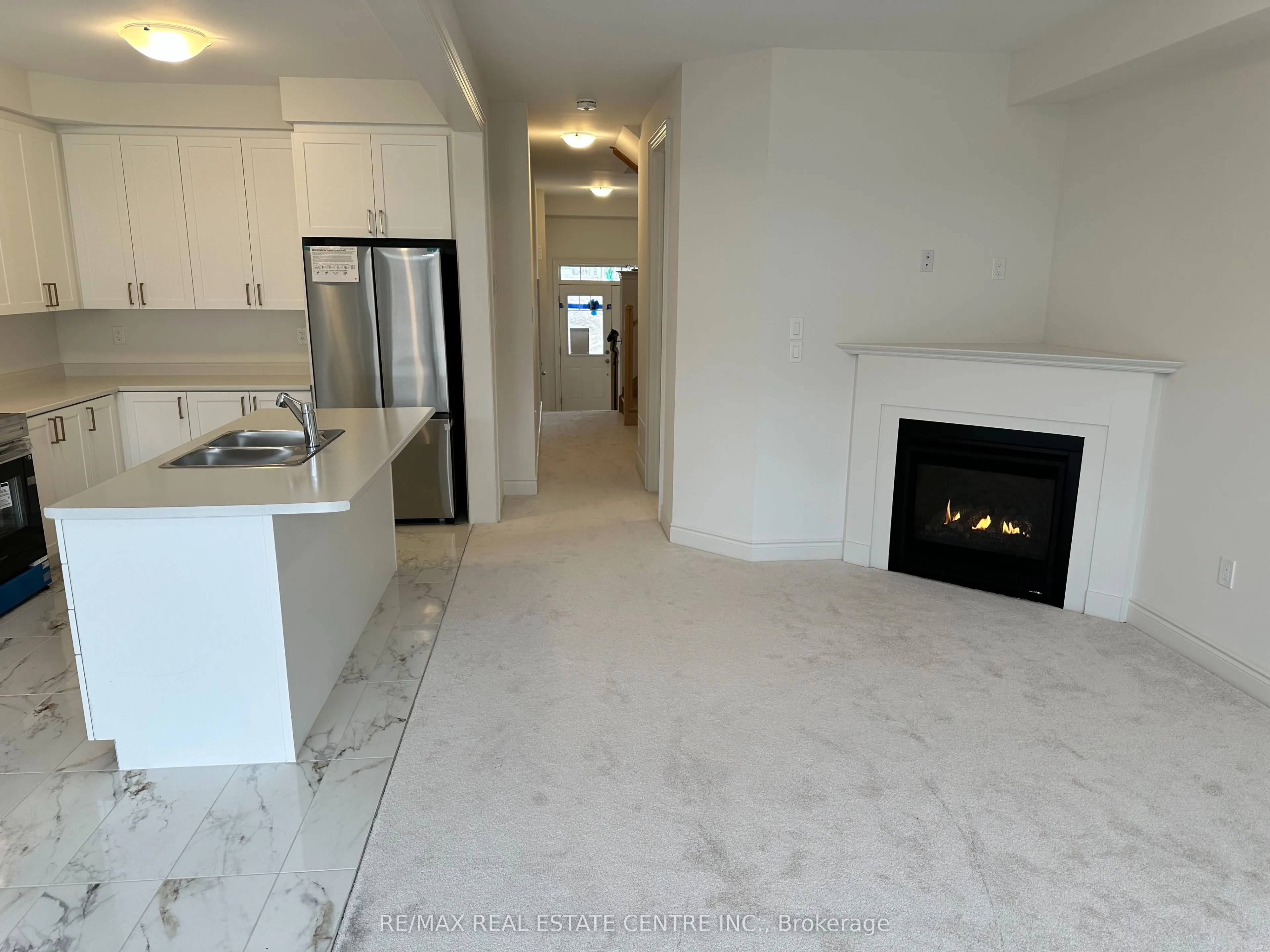 214 Elliot Avenue W