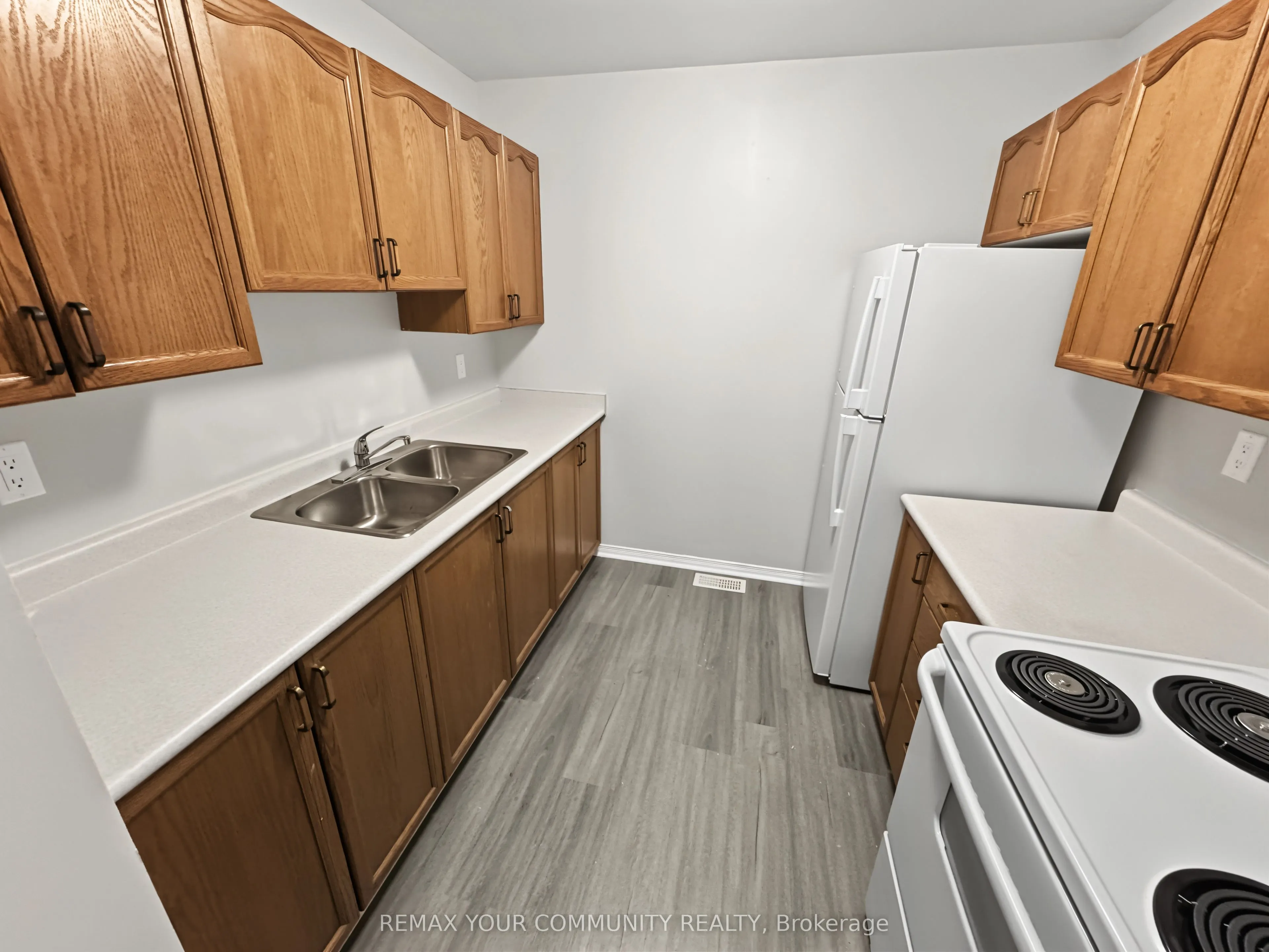 10 Riverside Drive #214