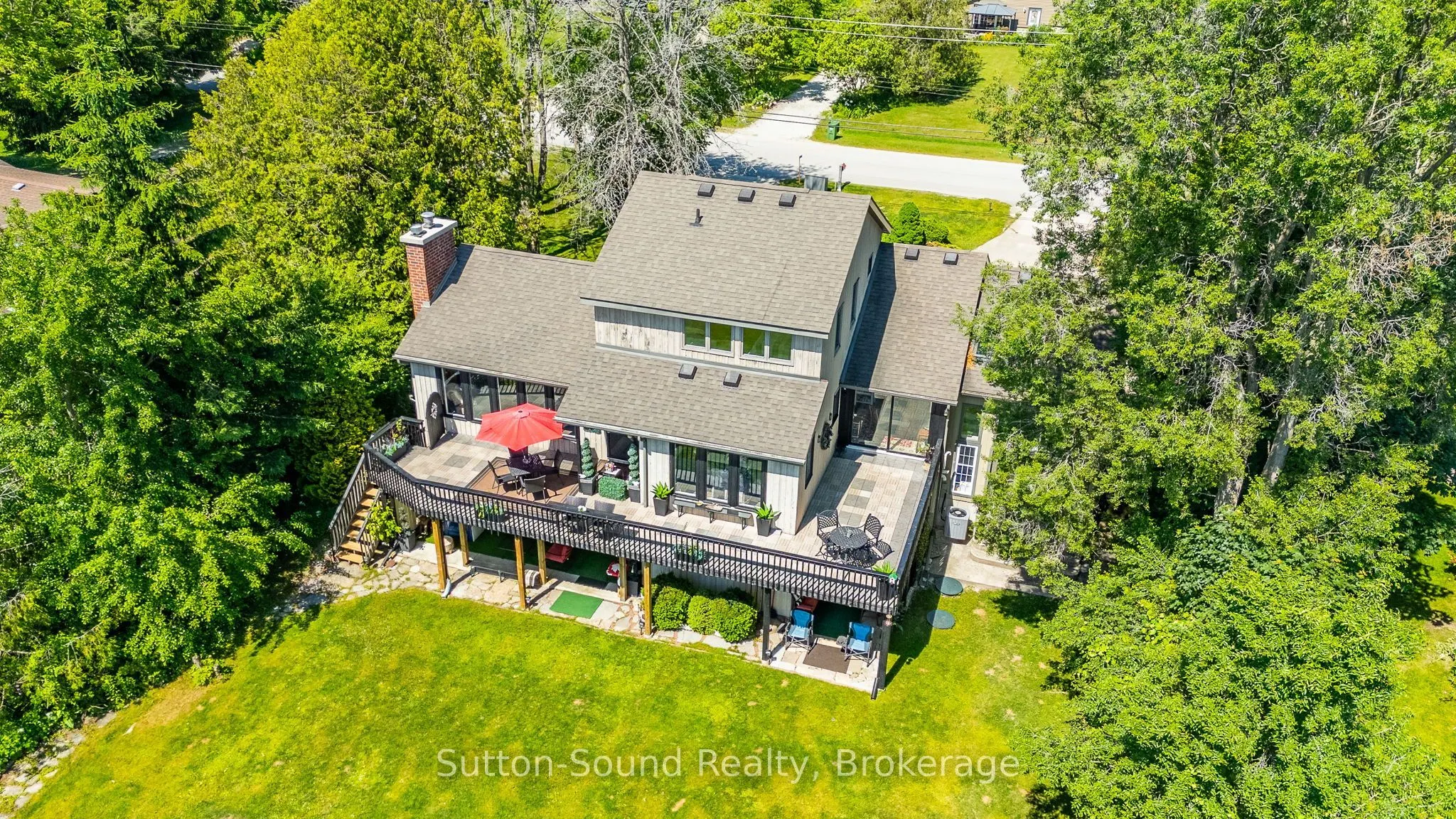 427 Balmy Beach Road