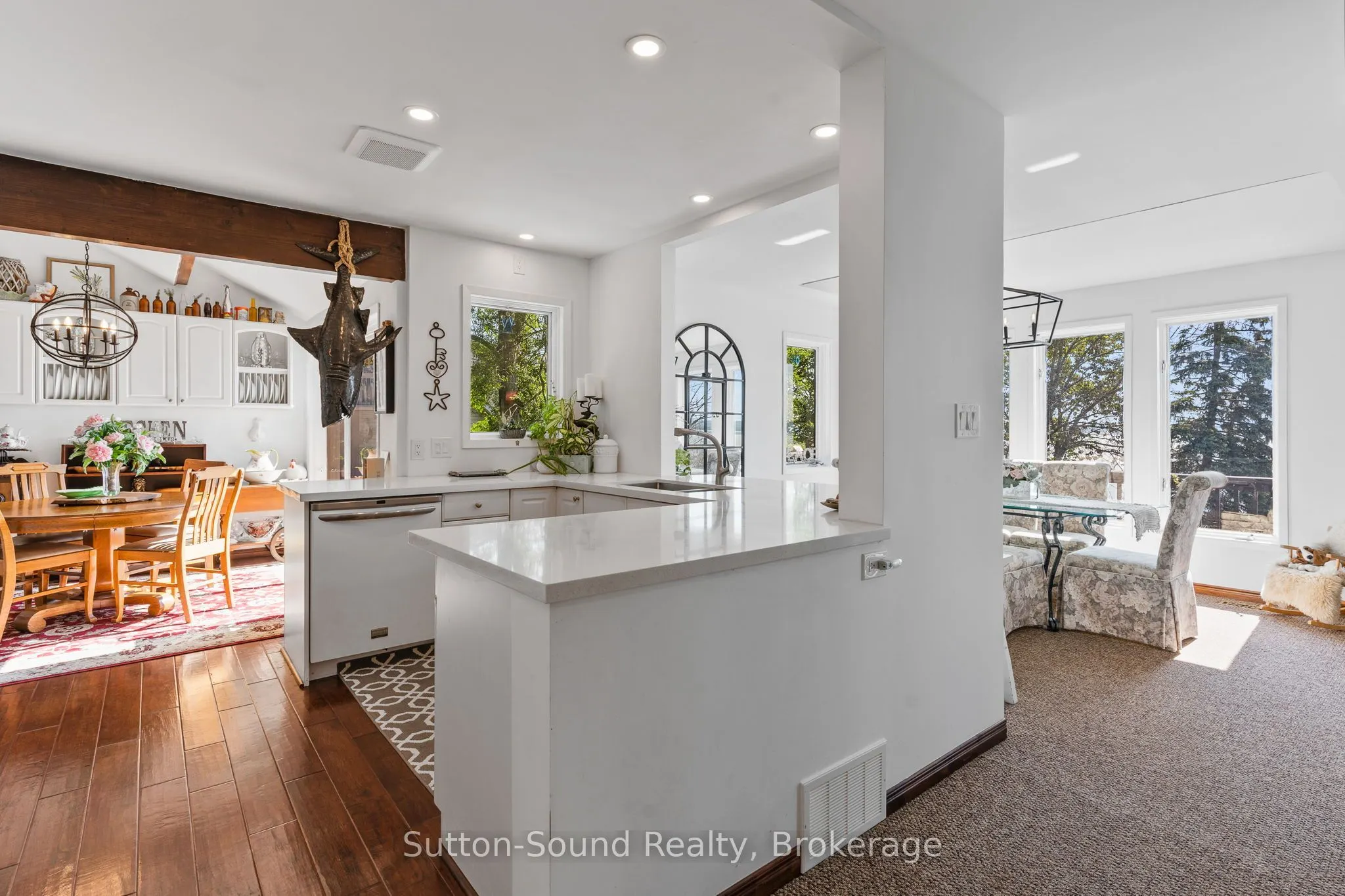 427 Balmy Beach Road
