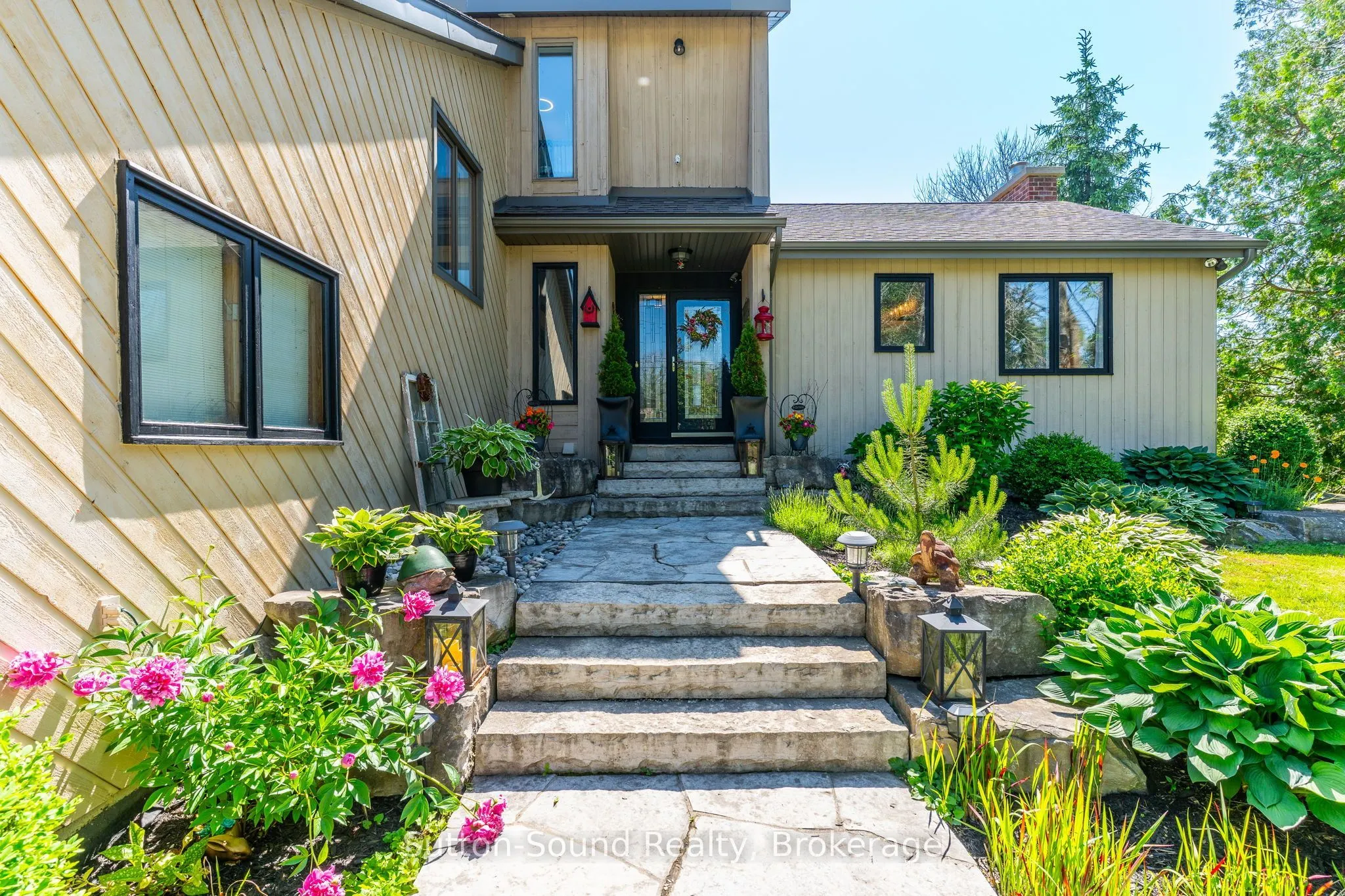 427 Balmy Beach Road