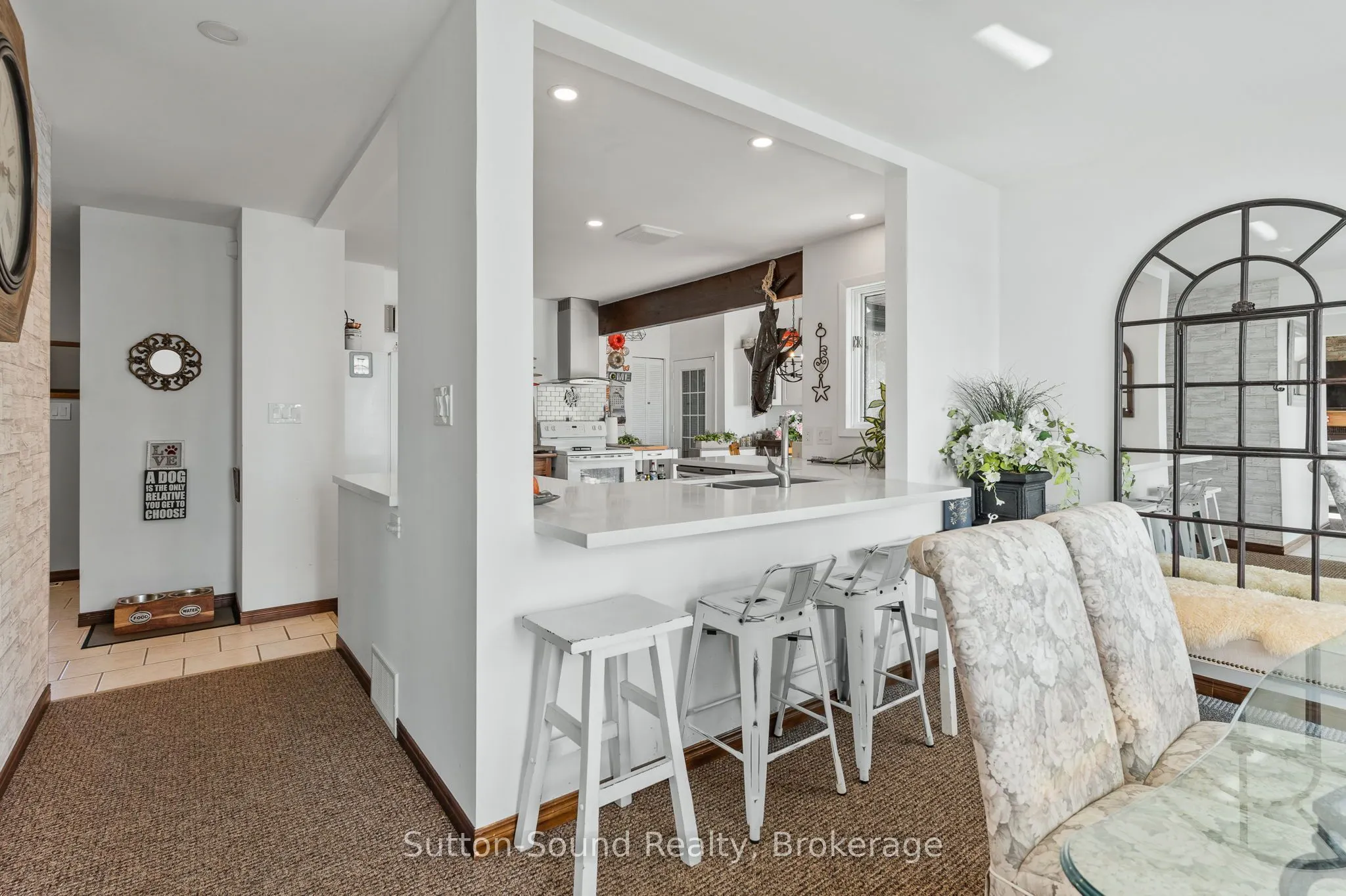 427 Balmy Beach Road