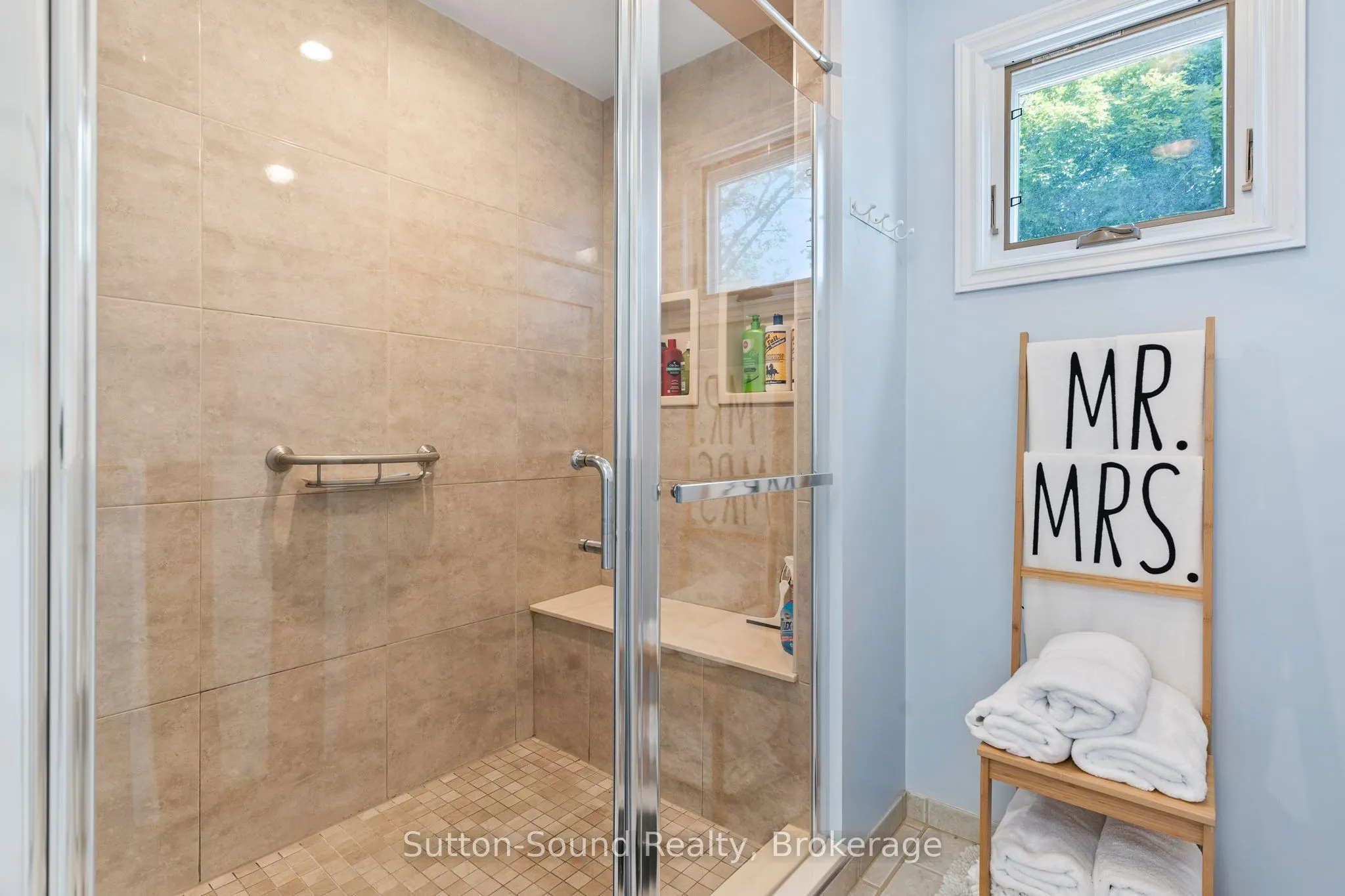 427 Balmy Beach Road