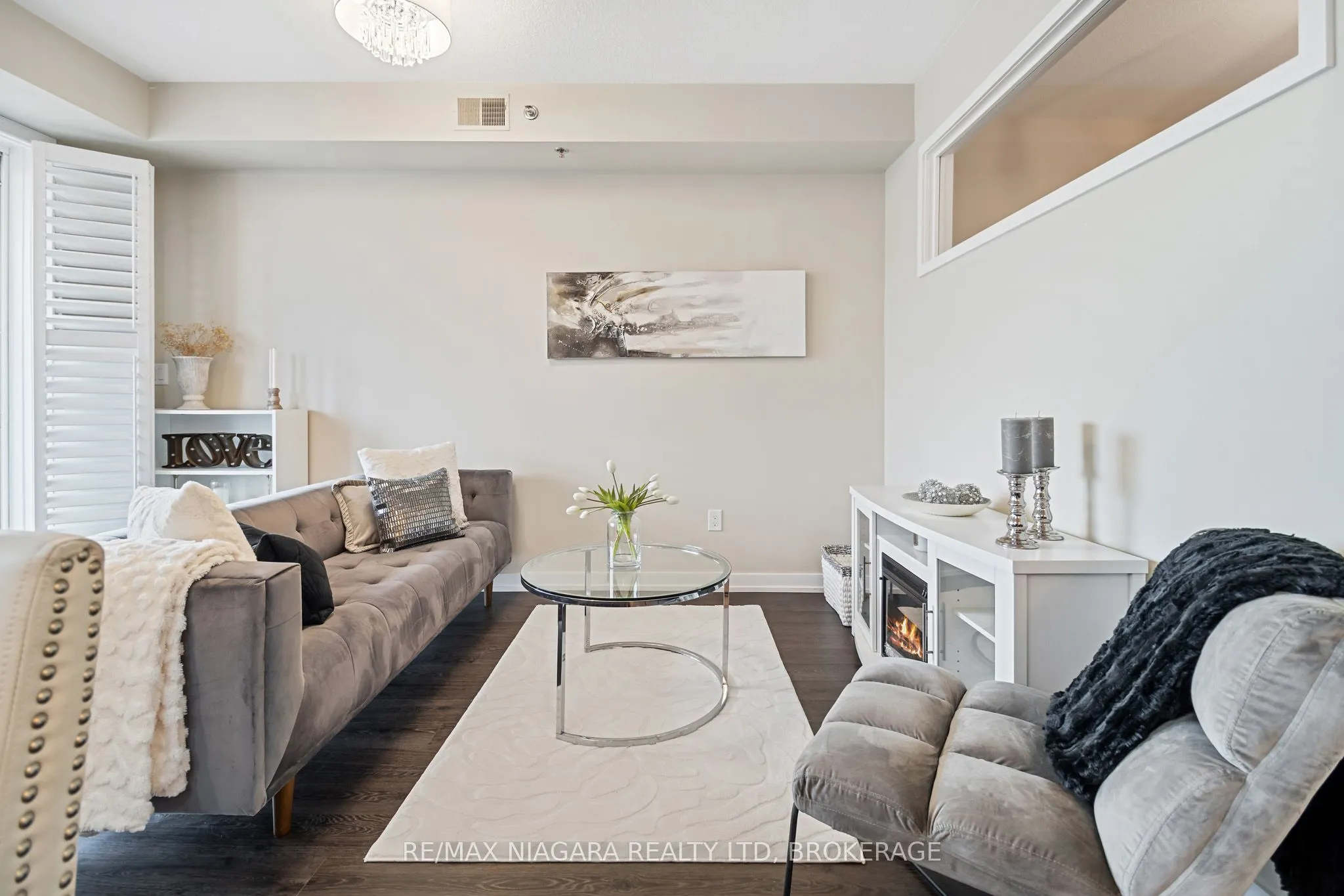 520 North Service Road #411