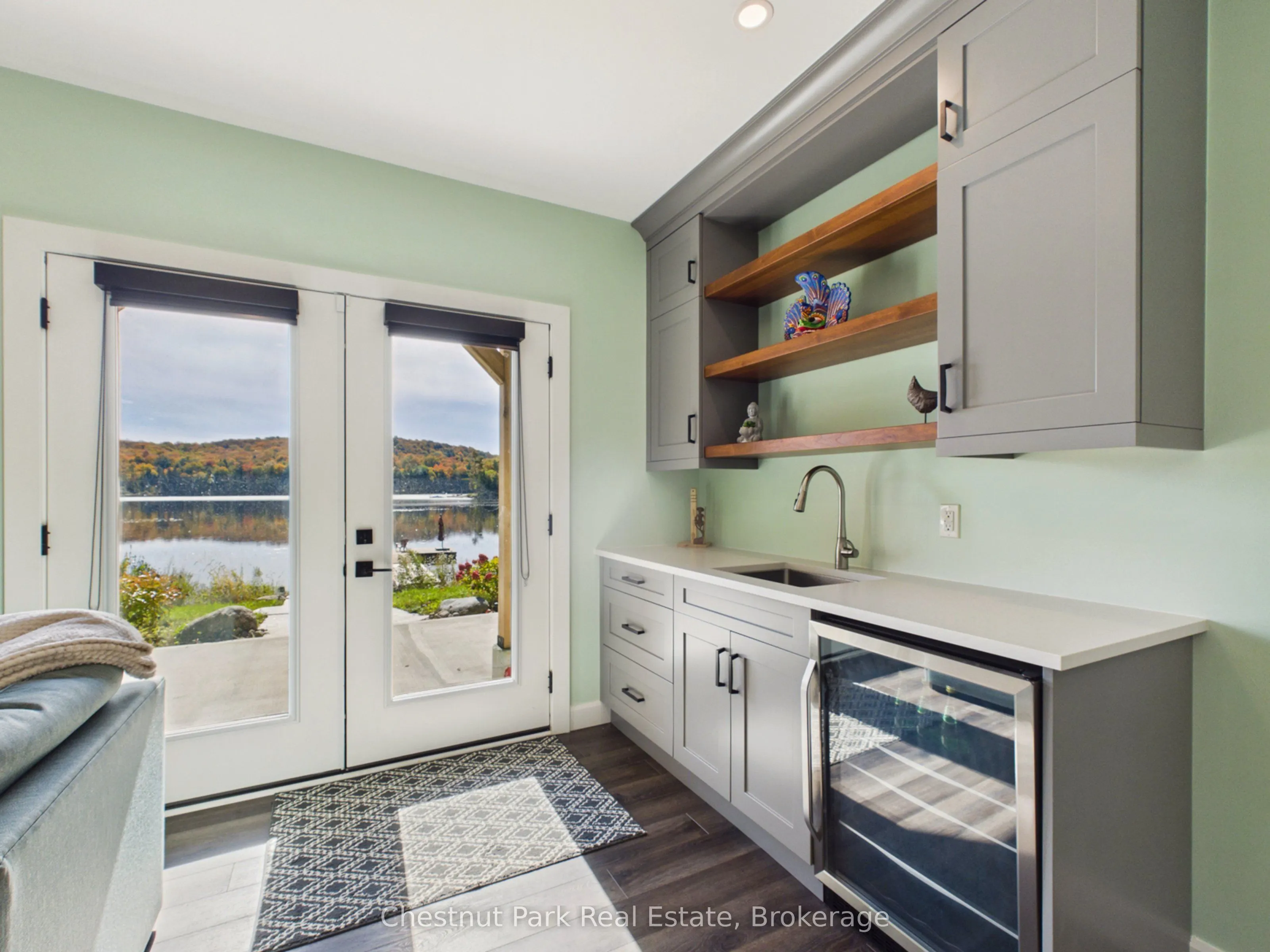 1252 Winders Bay Road