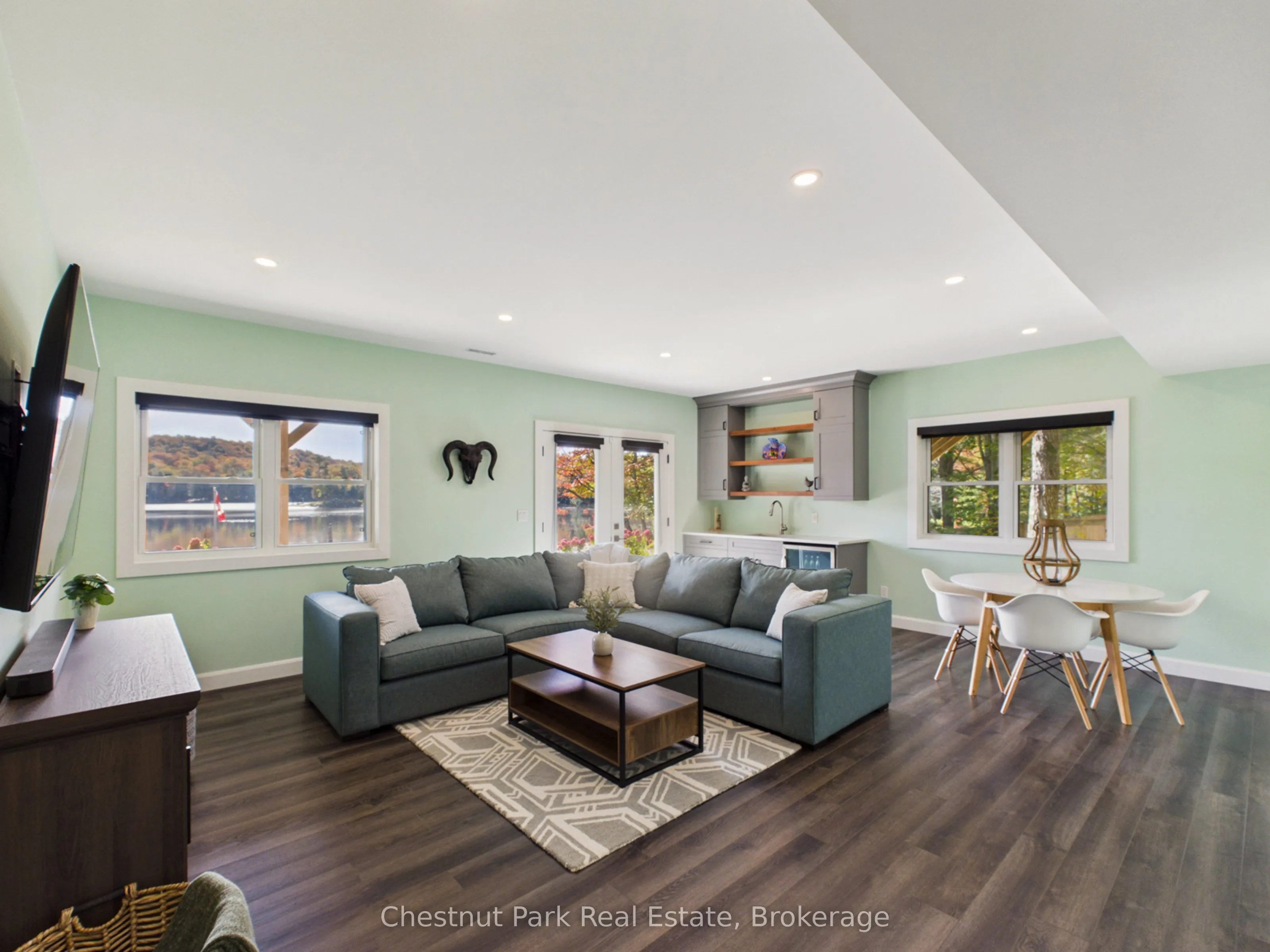 1252 Winders Bay Road