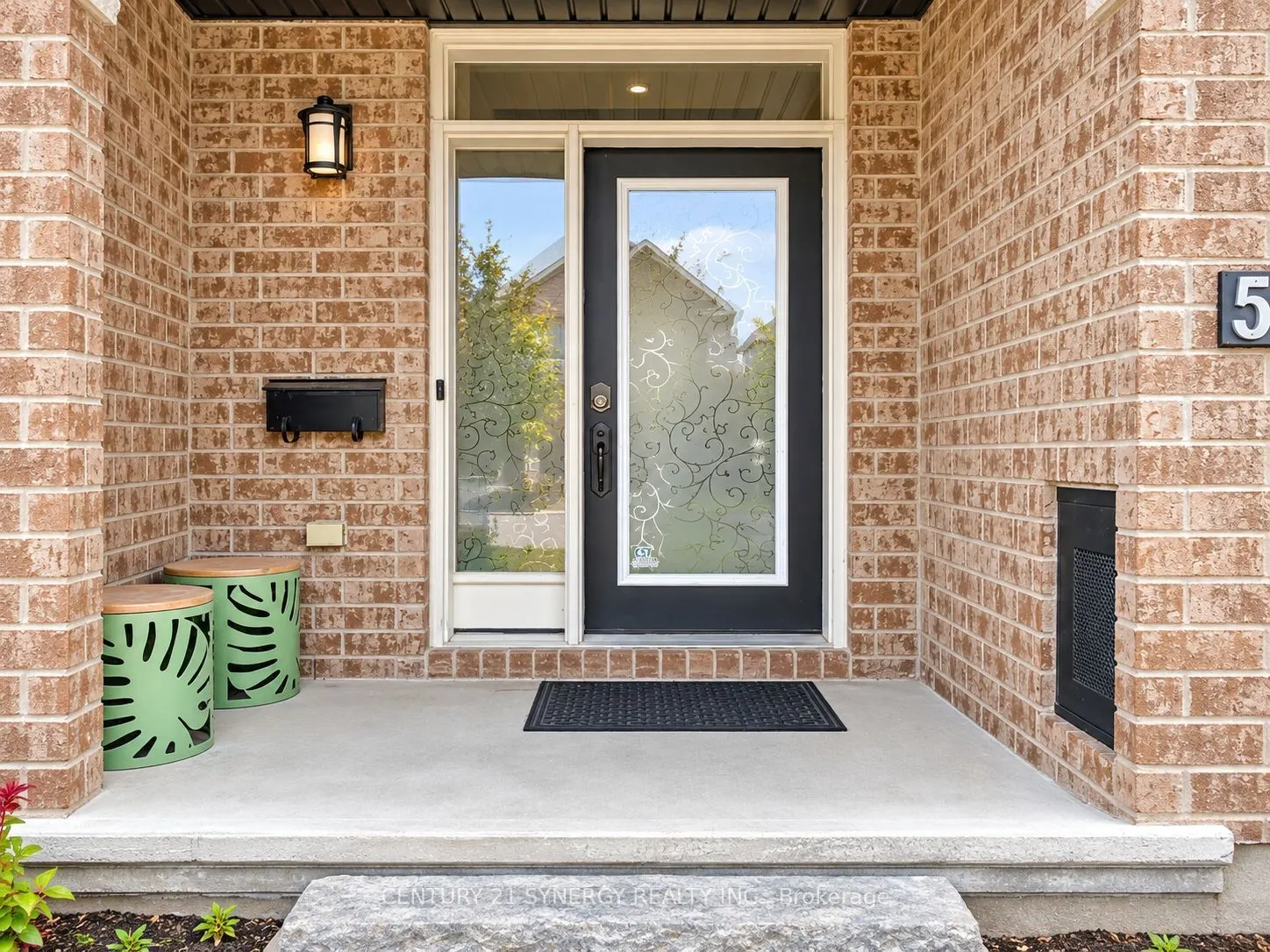 534 Grand Tully Way
