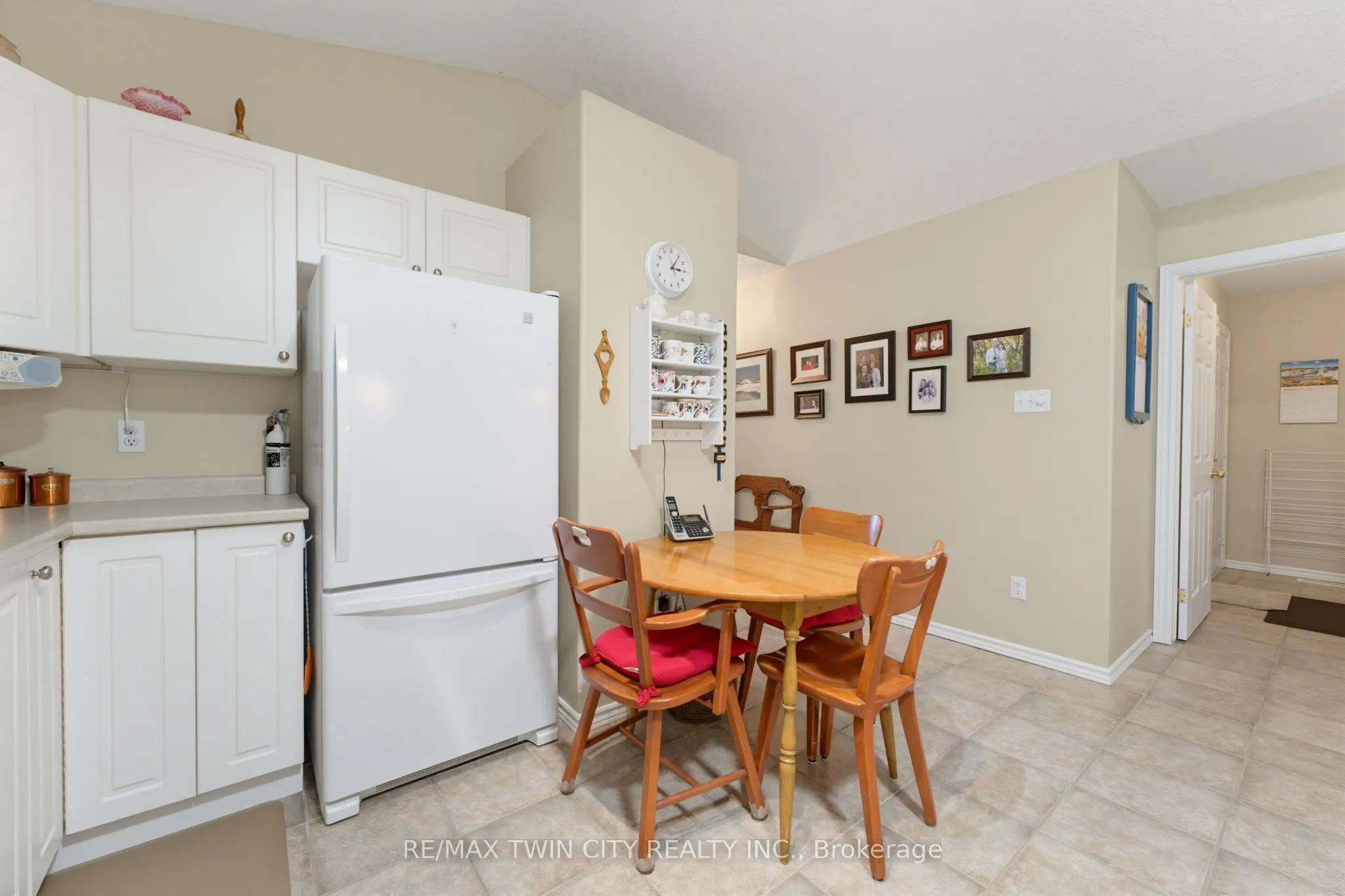 73 Morton Avenue W #9