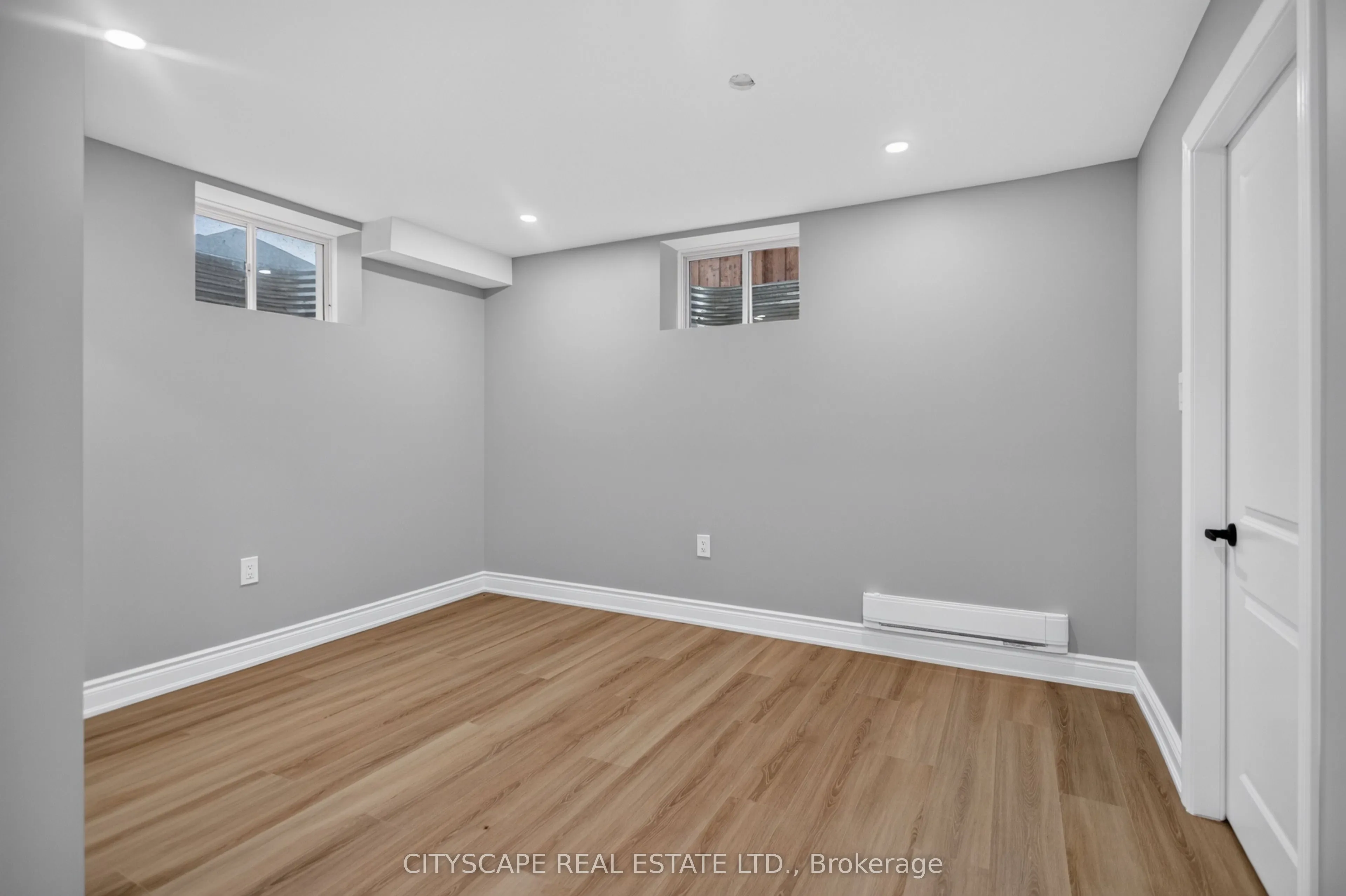 68 Davidson Drive W