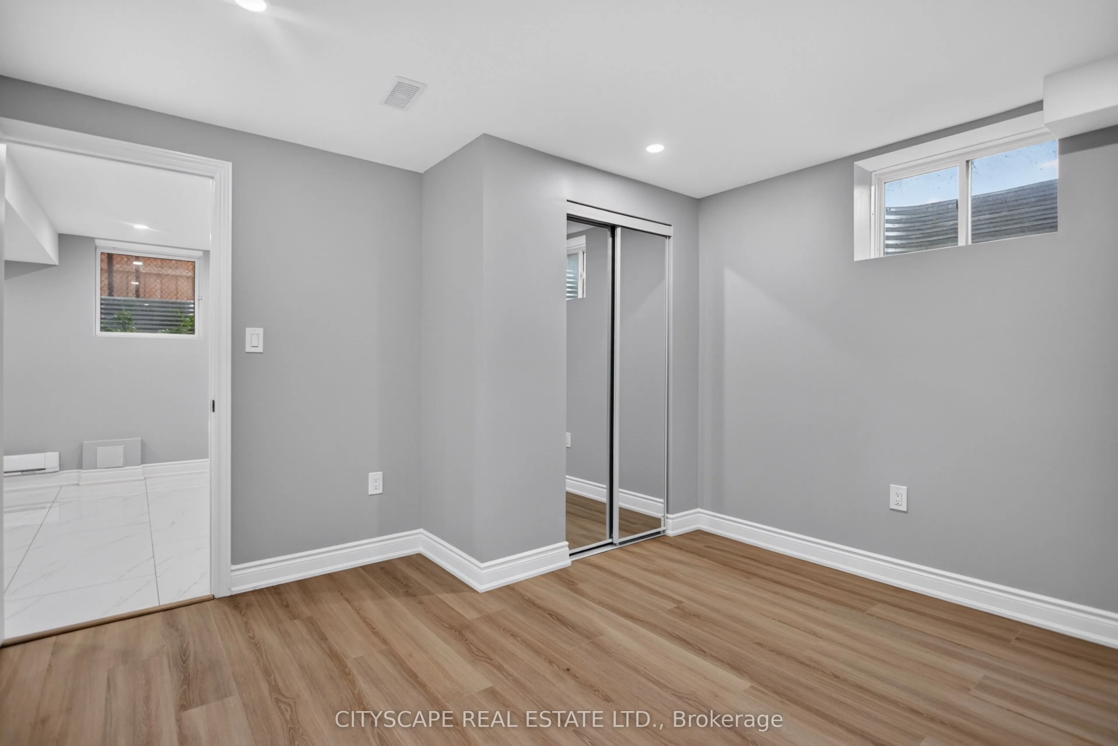 68 Davidson Drive W