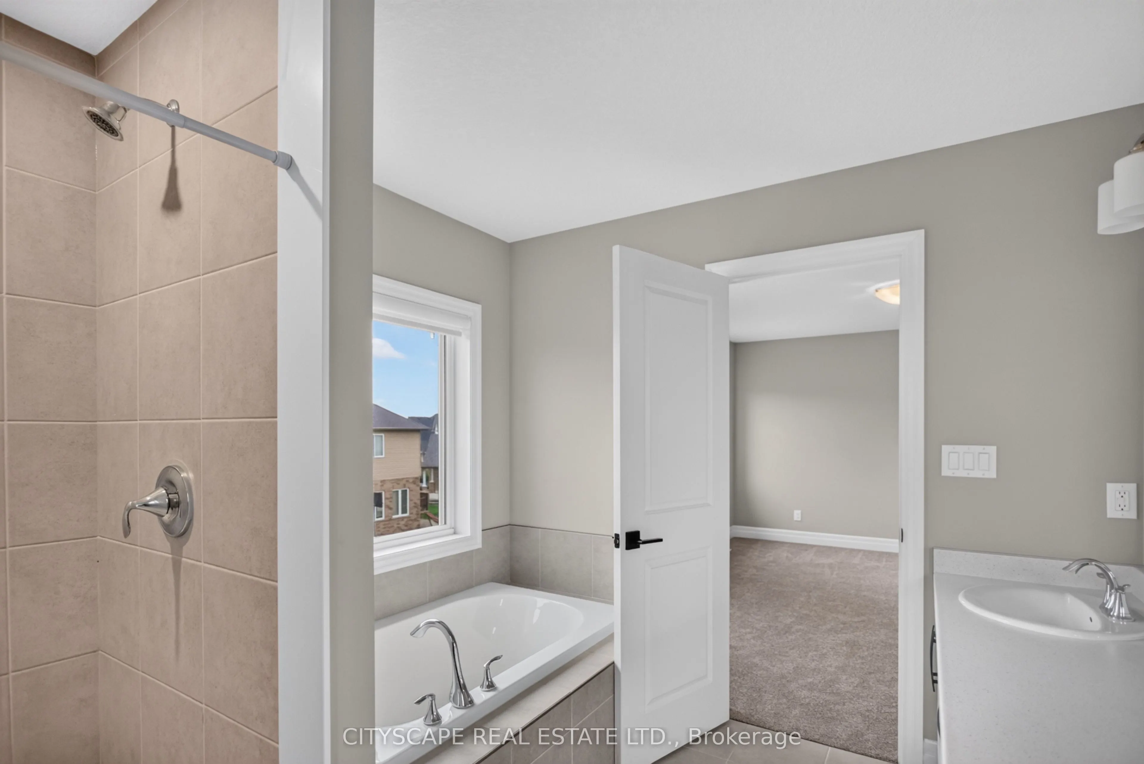 68 Davidson Drive W