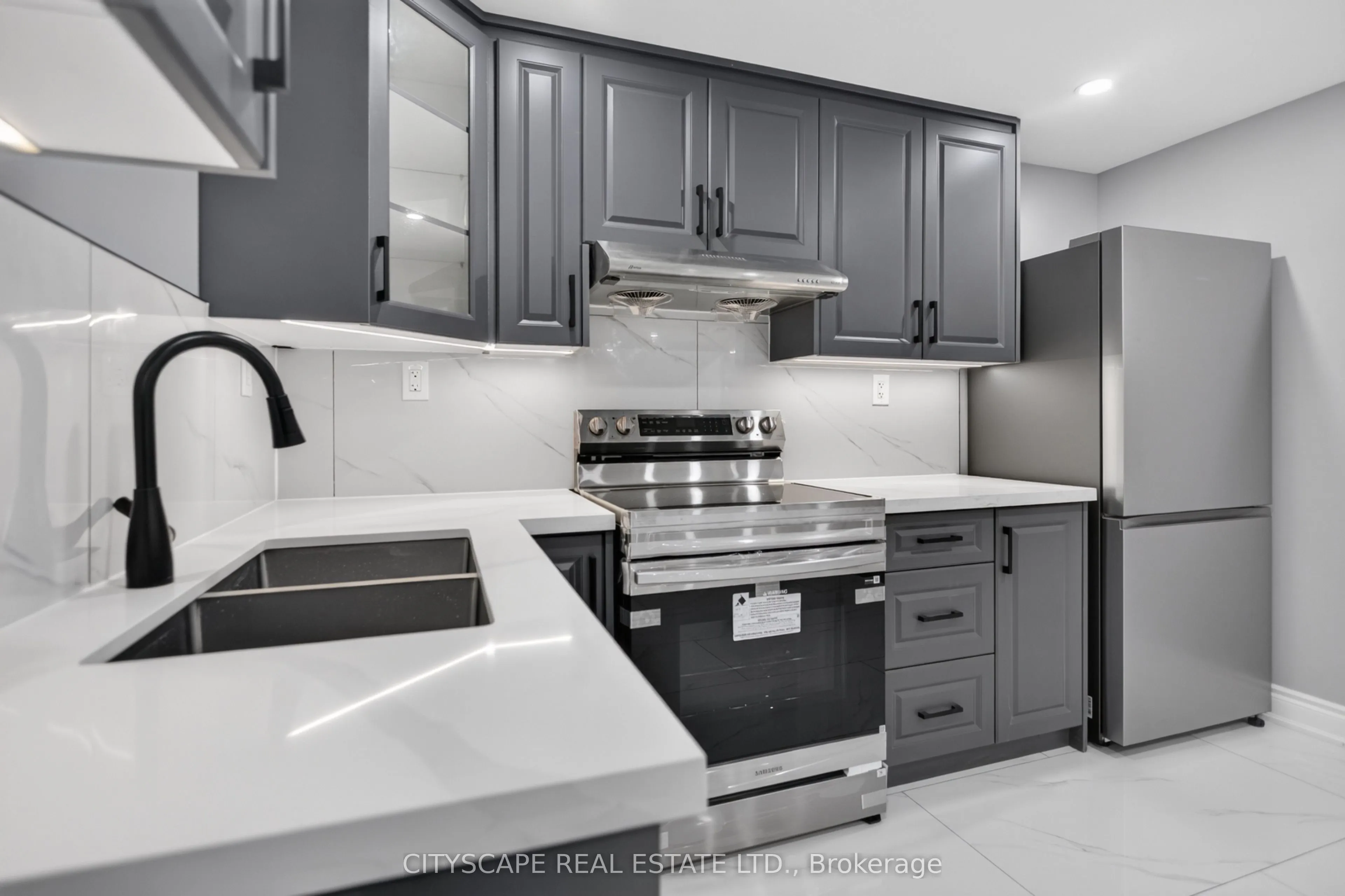 68 Davidson Drive W