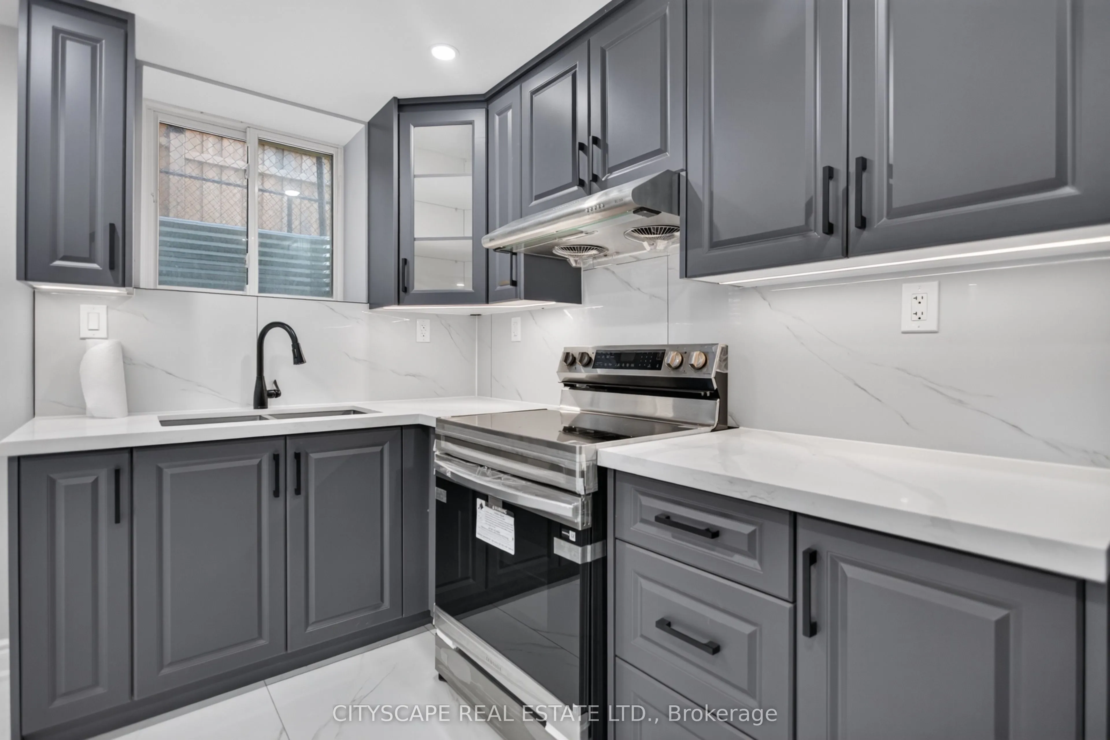 68 Davidson Drive W