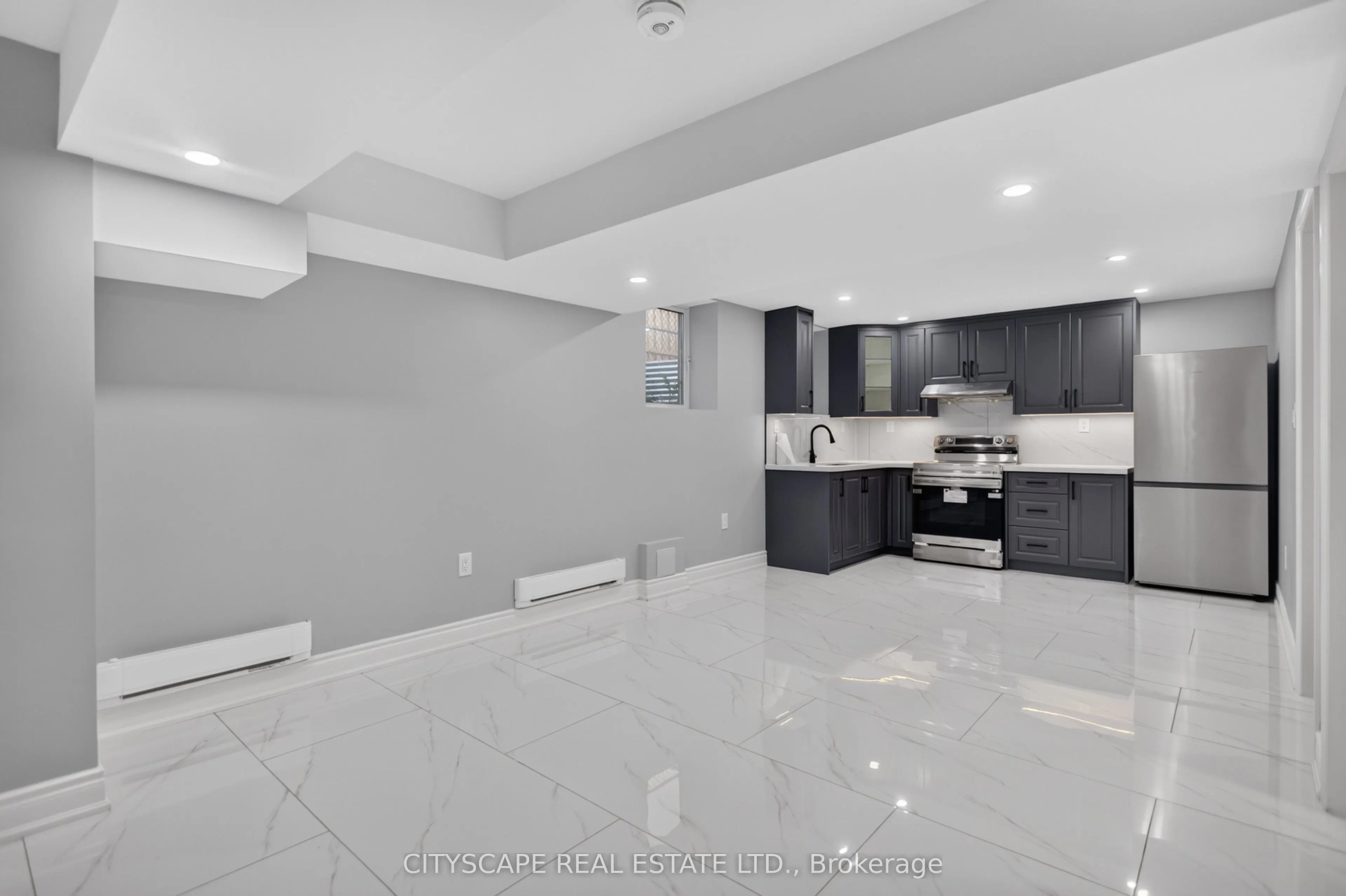 68 Davidson Drive W