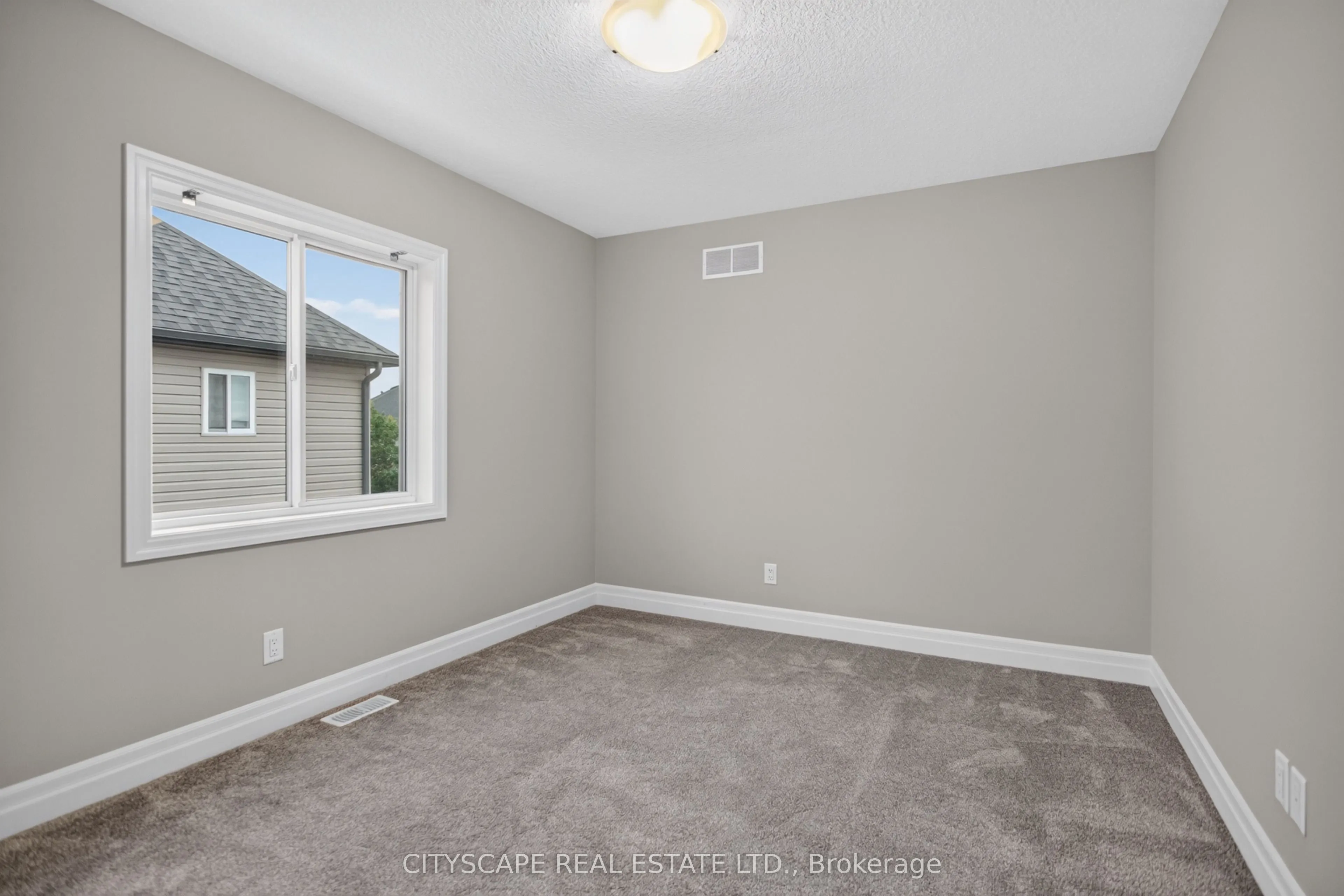 68 Davidson Drive W
