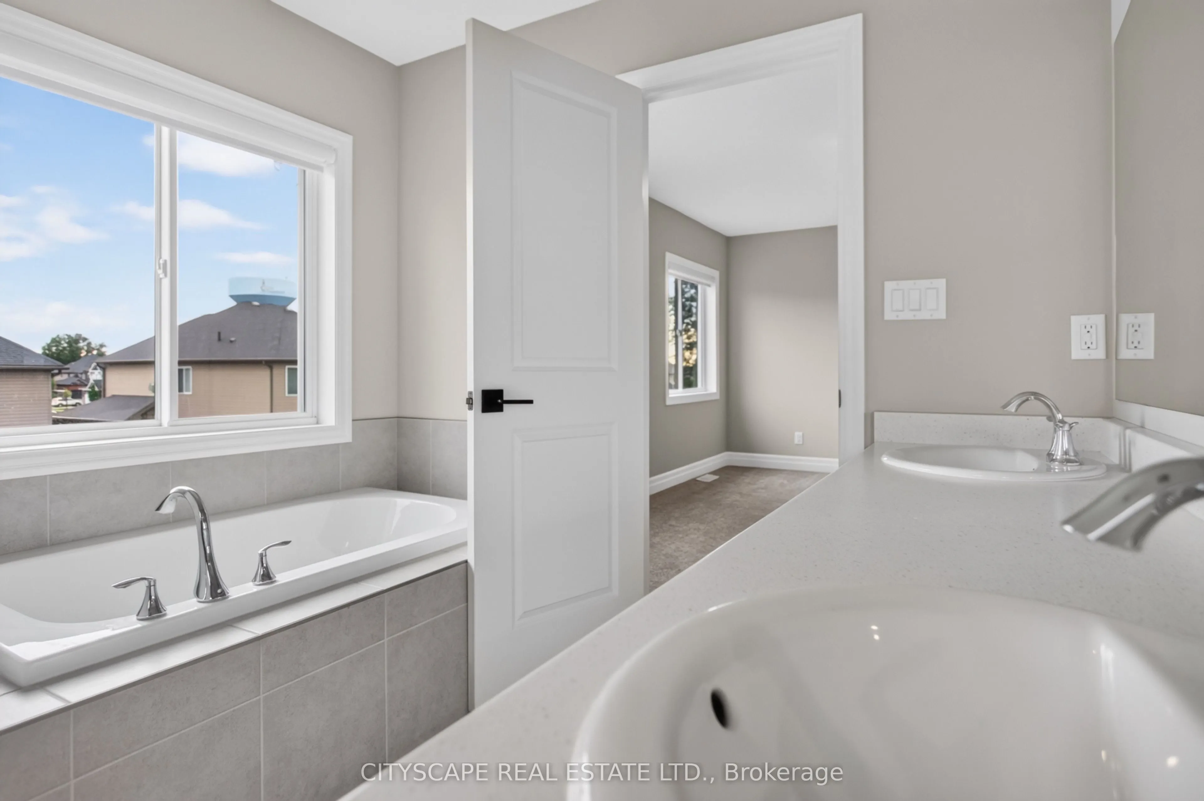 68 Davidson Drive W