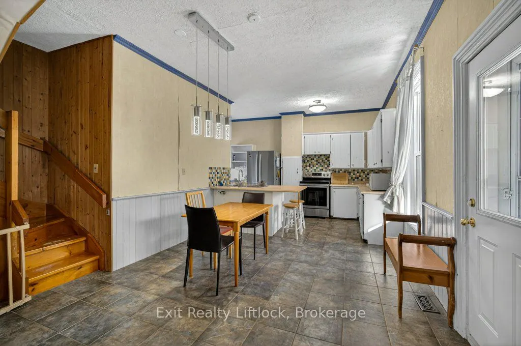 212 Barnardo Avenue