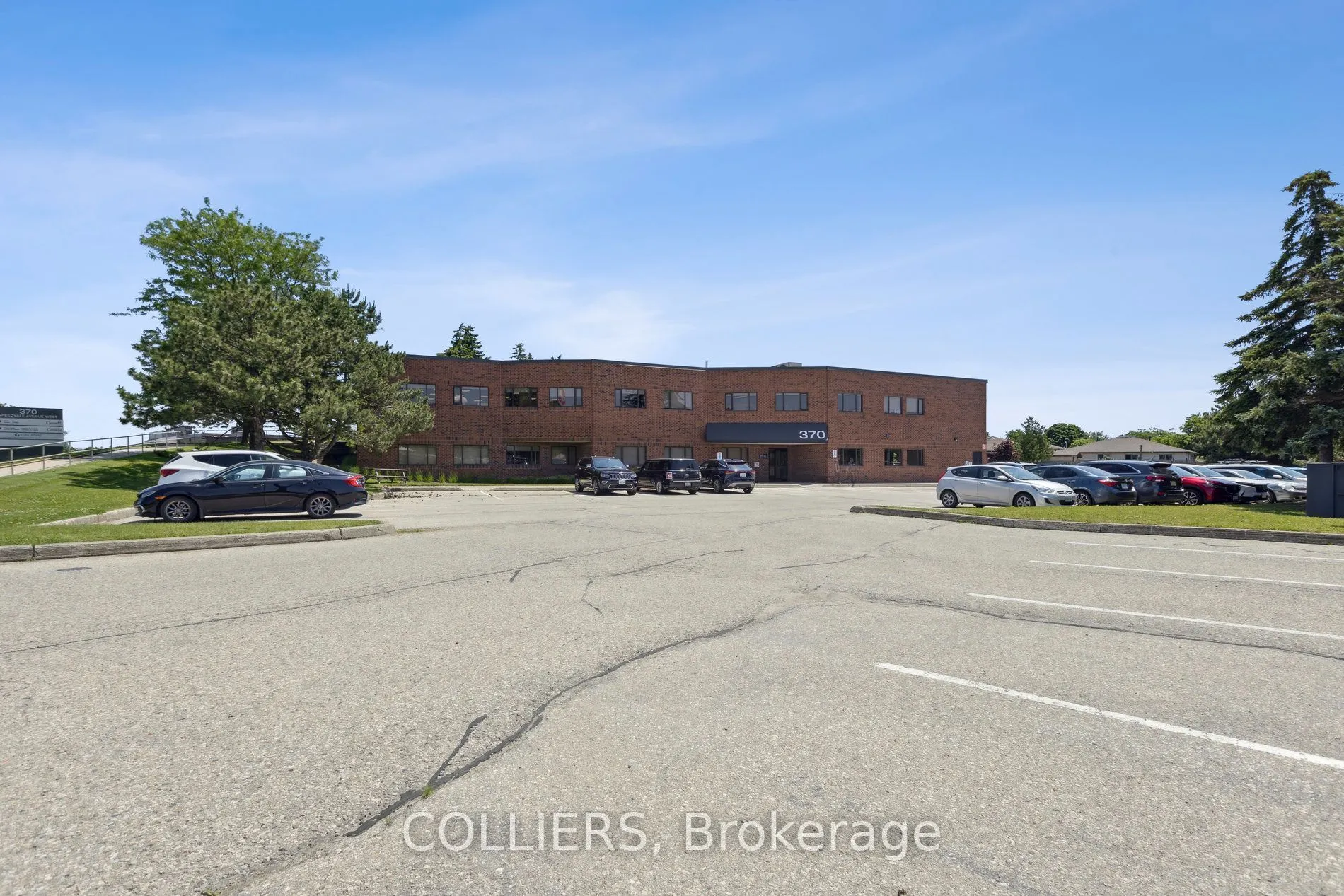 370 Speedvale Avenue #102