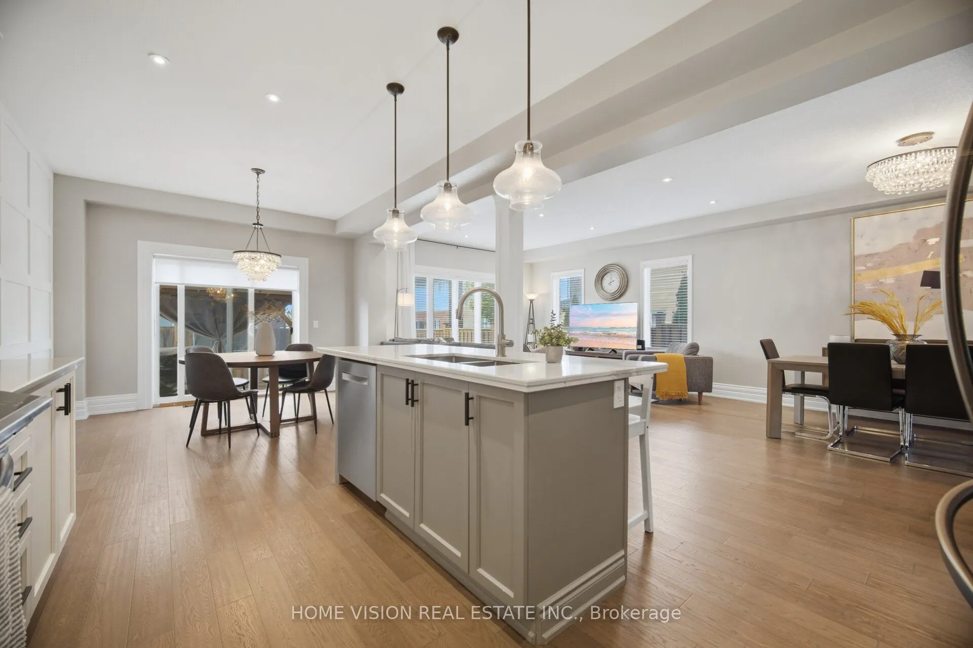8 Colorado Boulevard