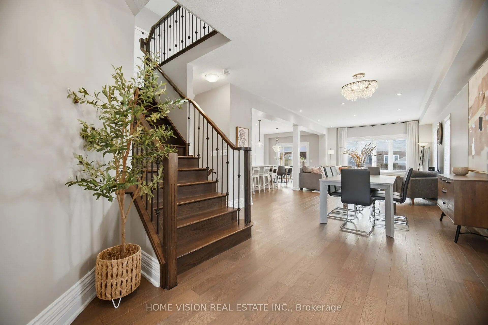 8 Colorado Boulevard