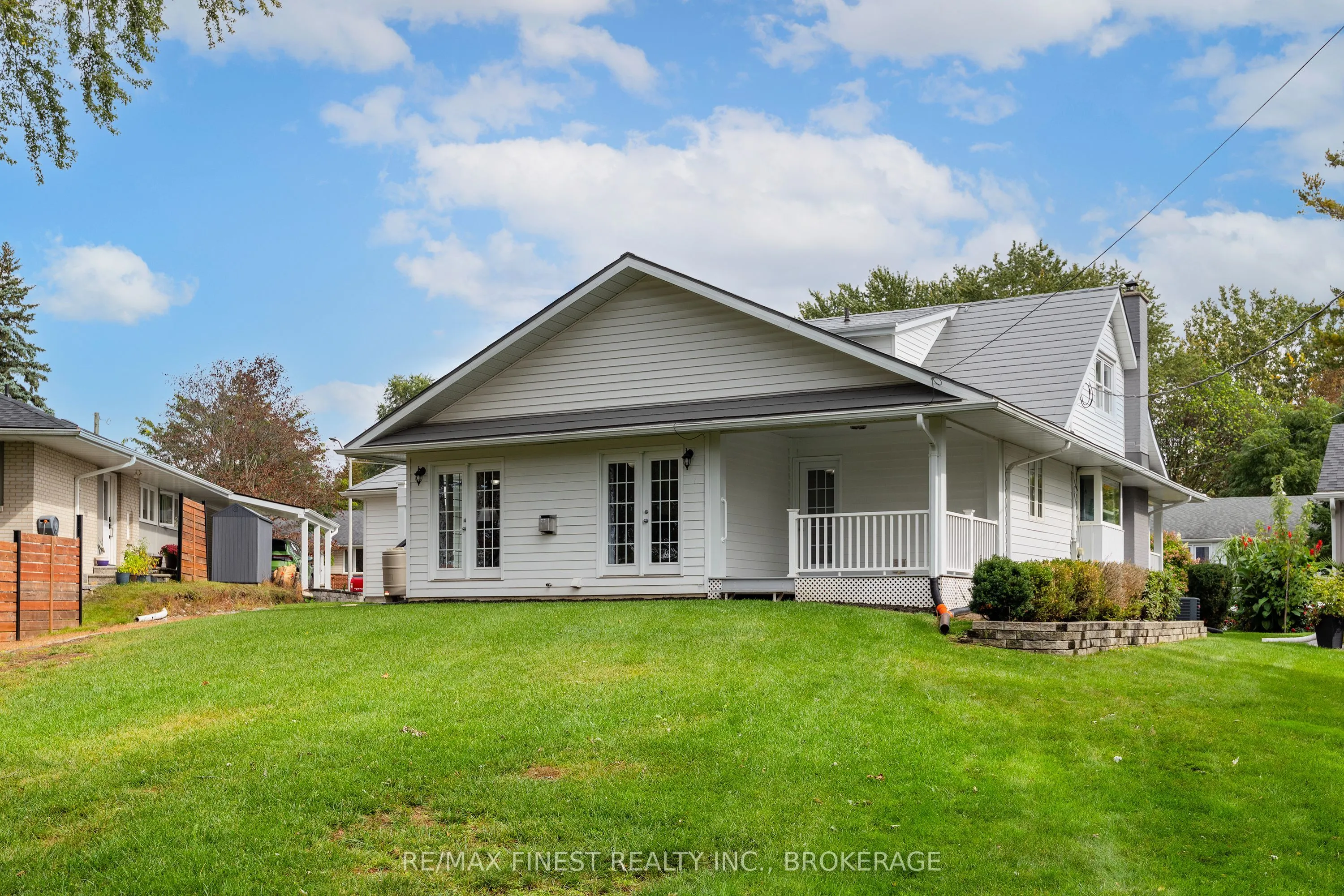 18 Stormont Avenue