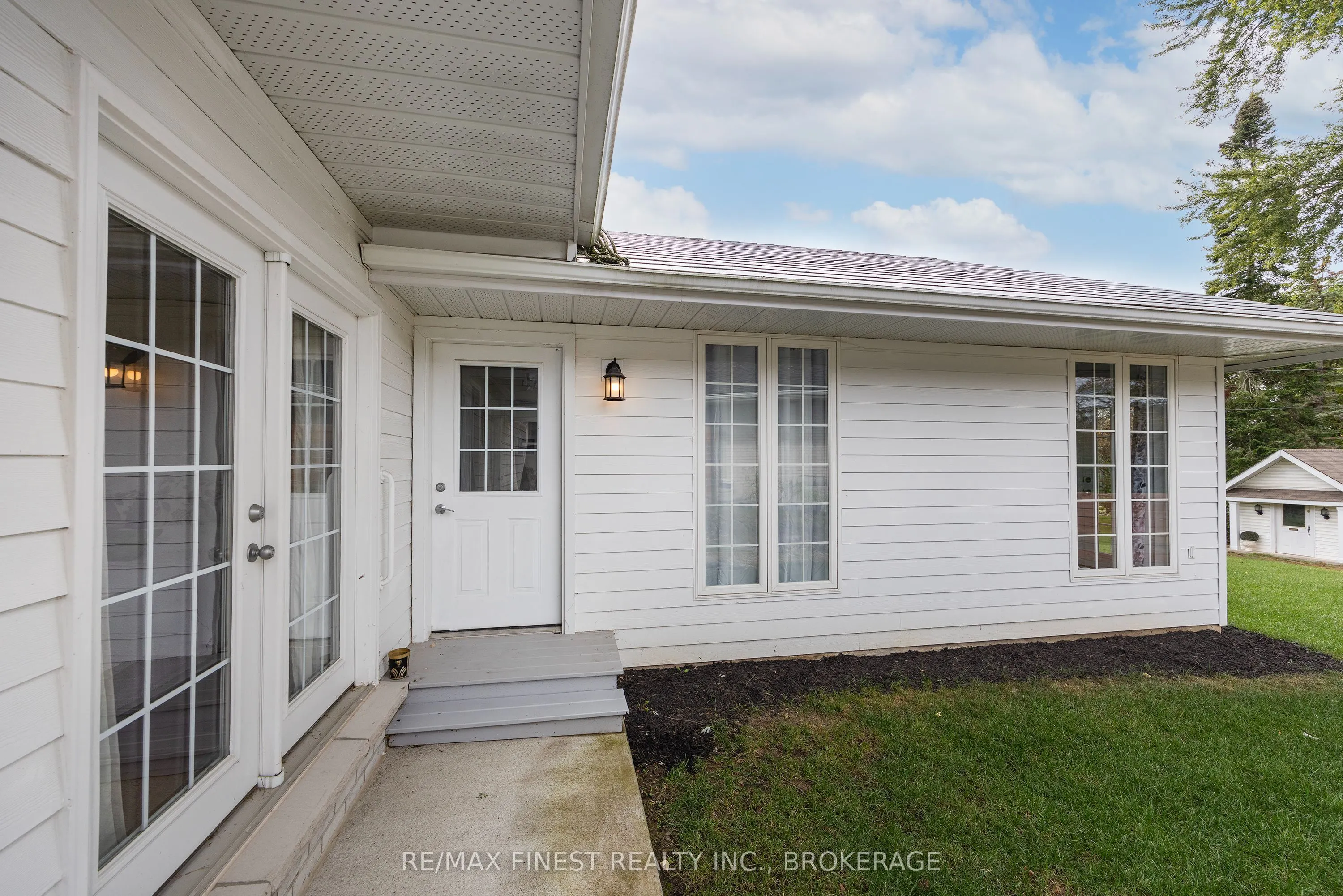 18 Stormont Avenue