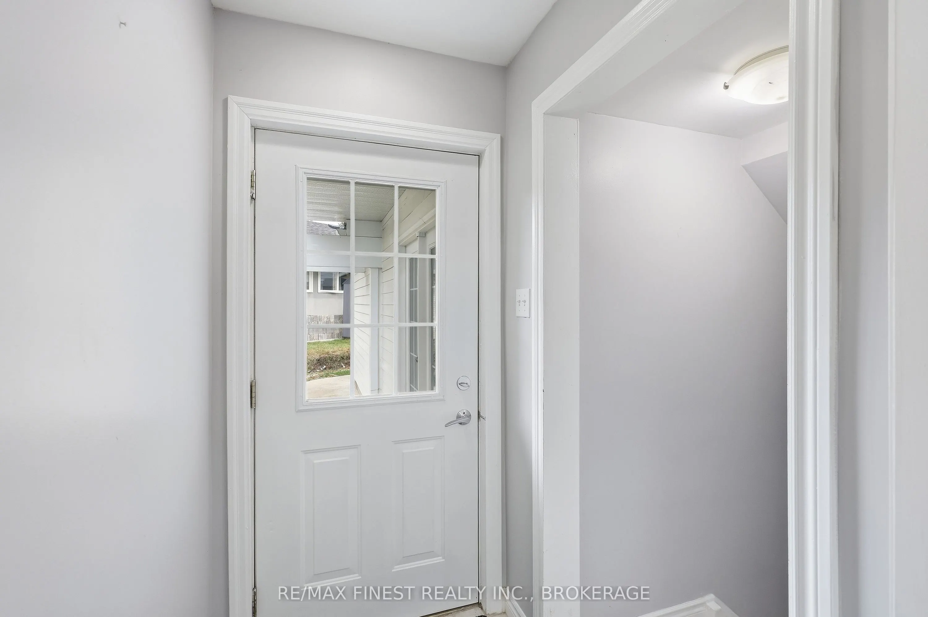 18 Stormont Avenue