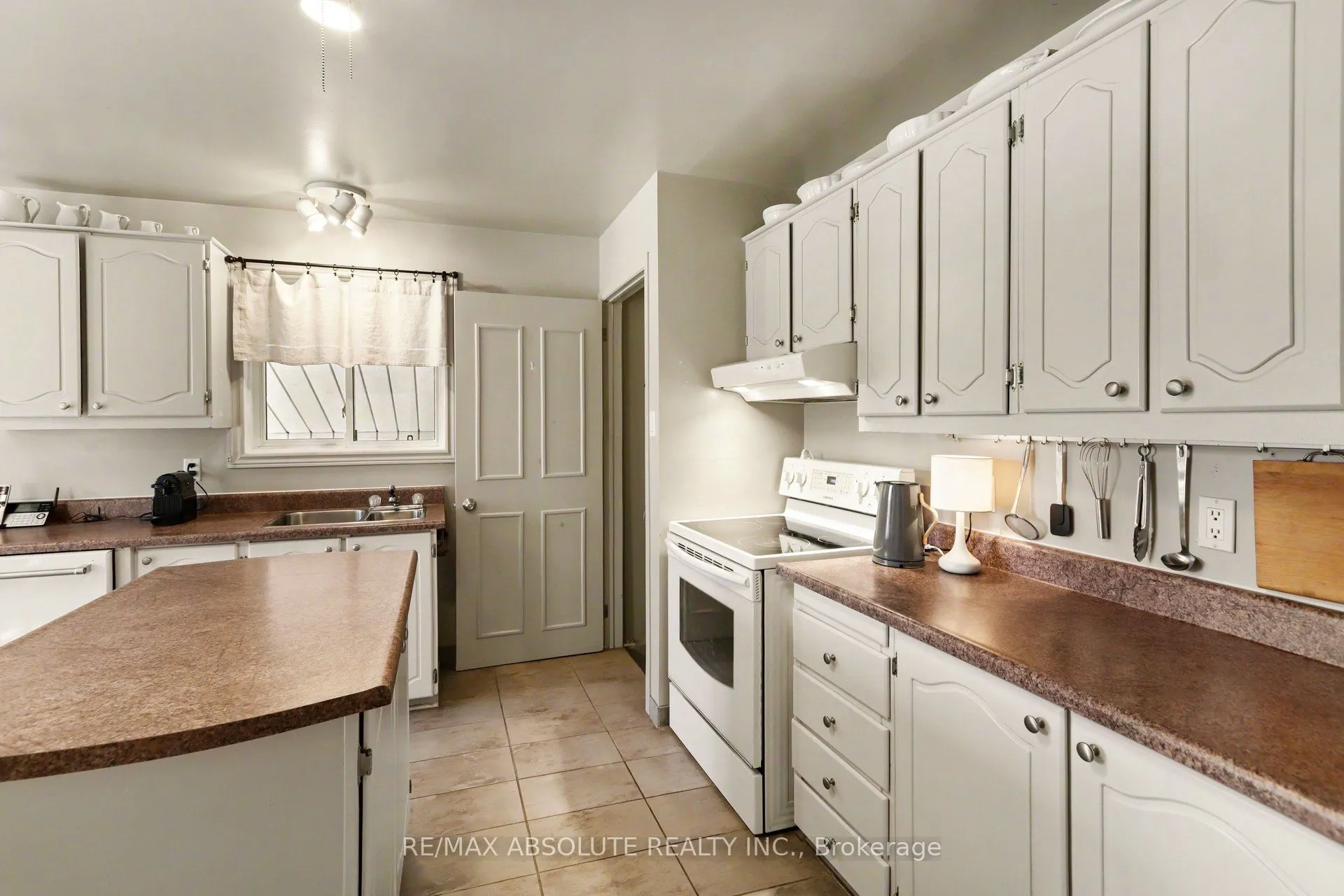125 Juniper Street E