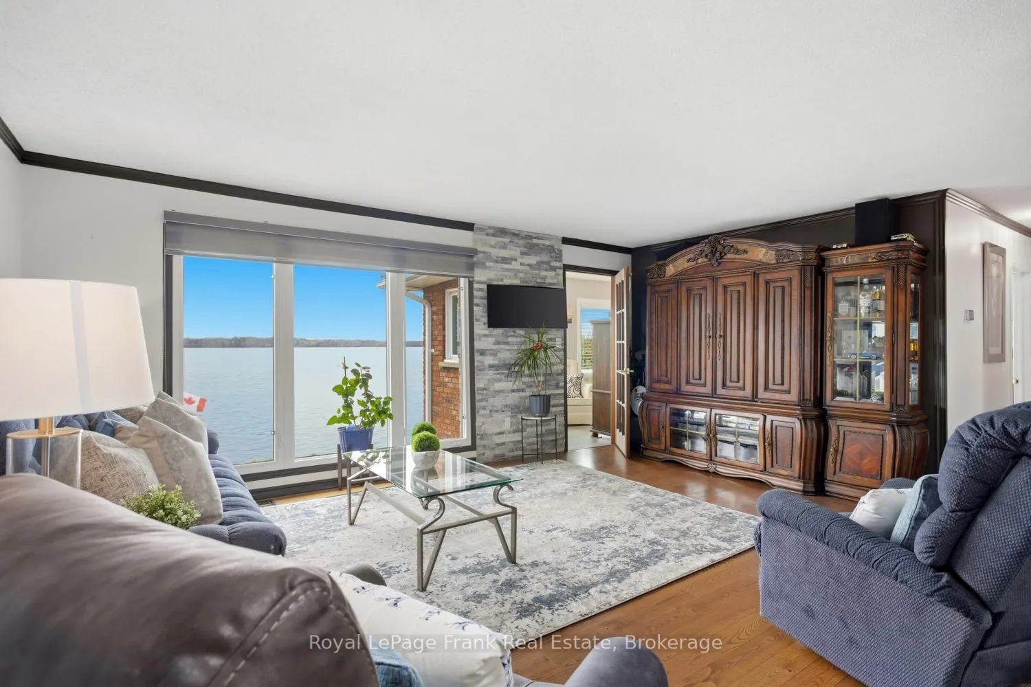 106 Starr Boulevard