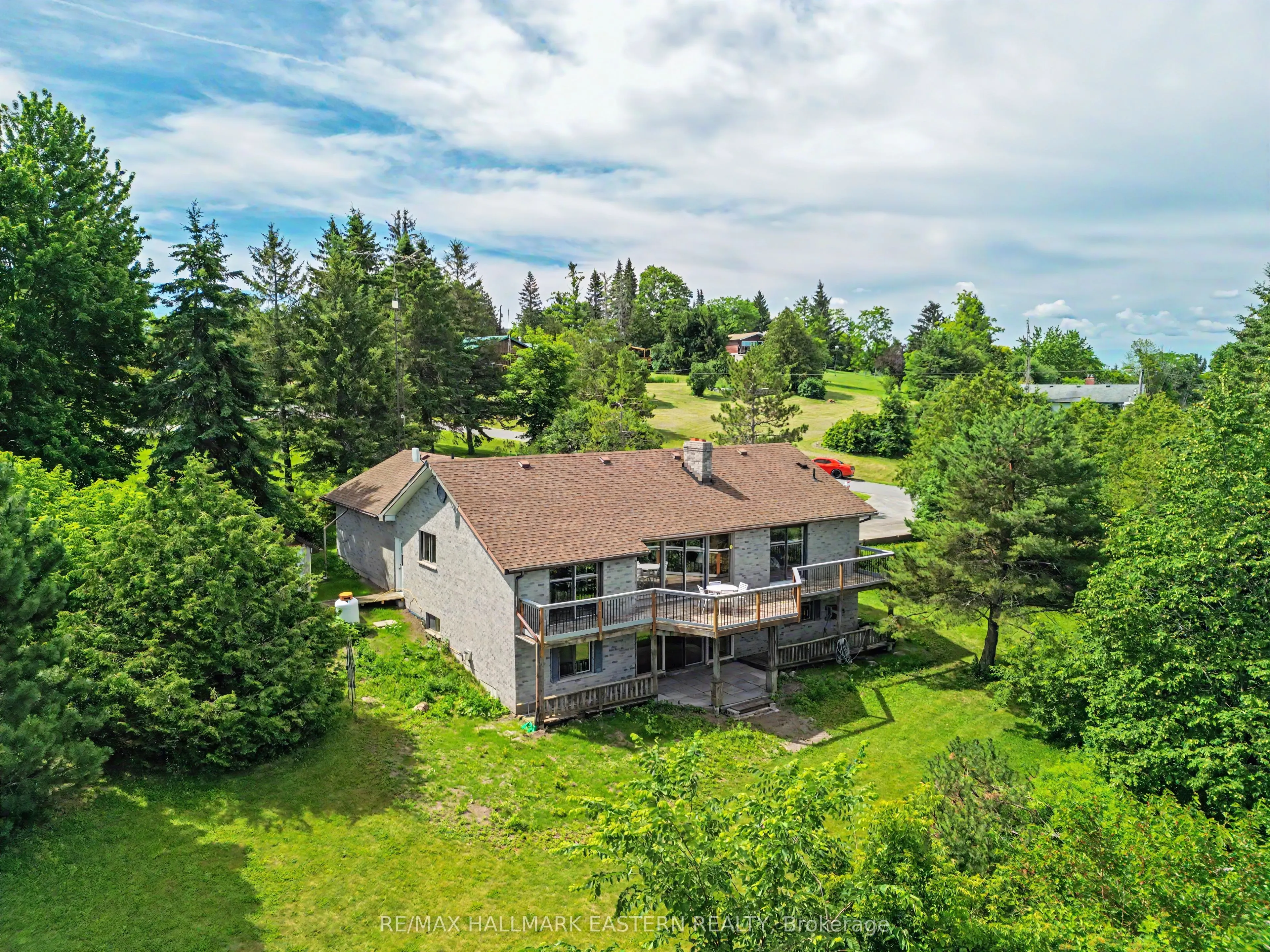 473 Sunset Crescent