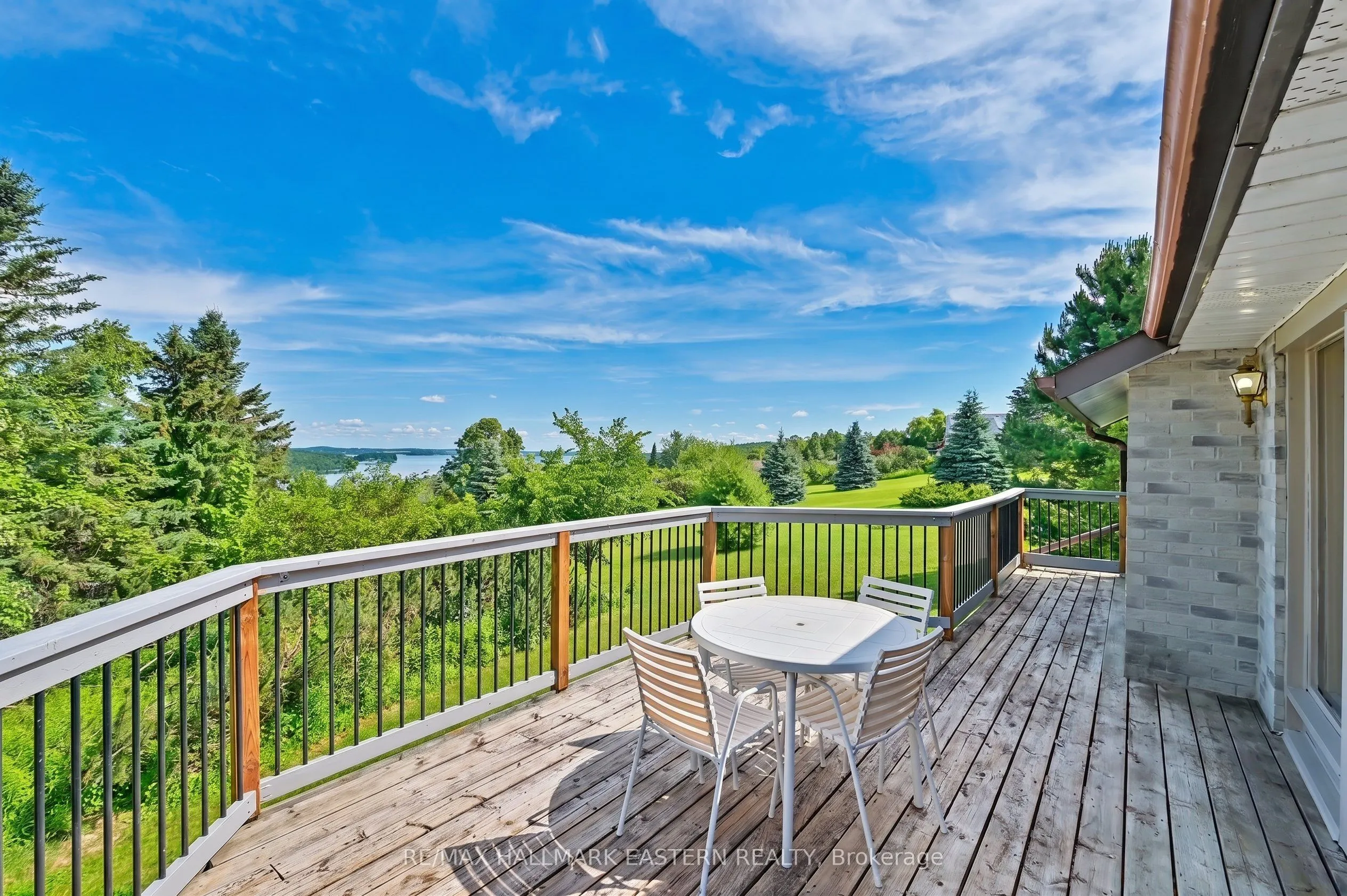 473 Sunset Crescent