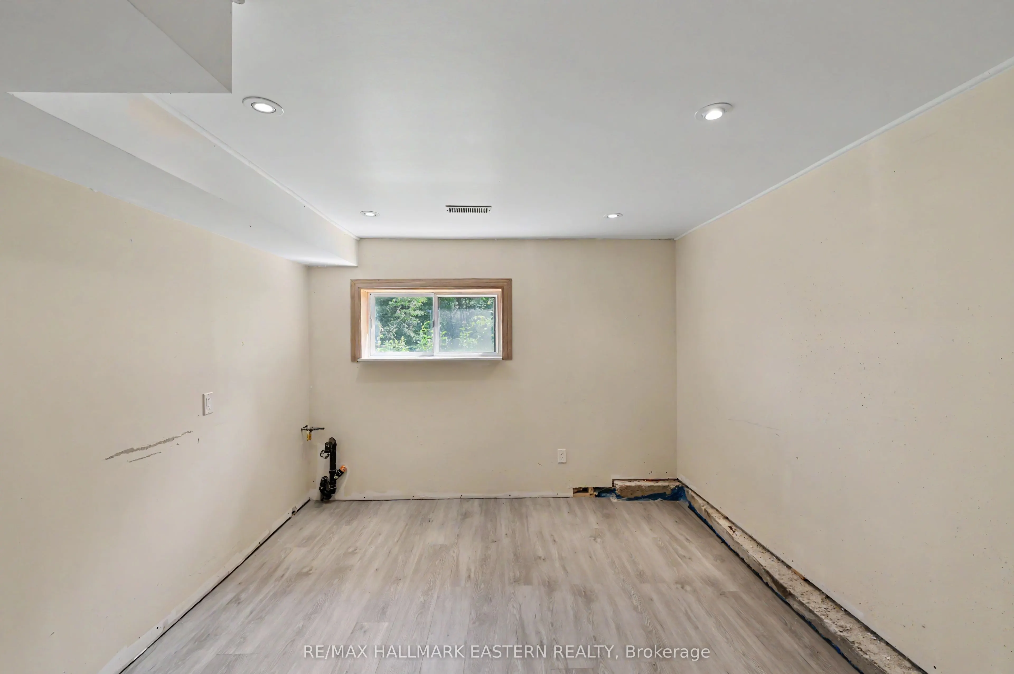 473 Sunset Crescent