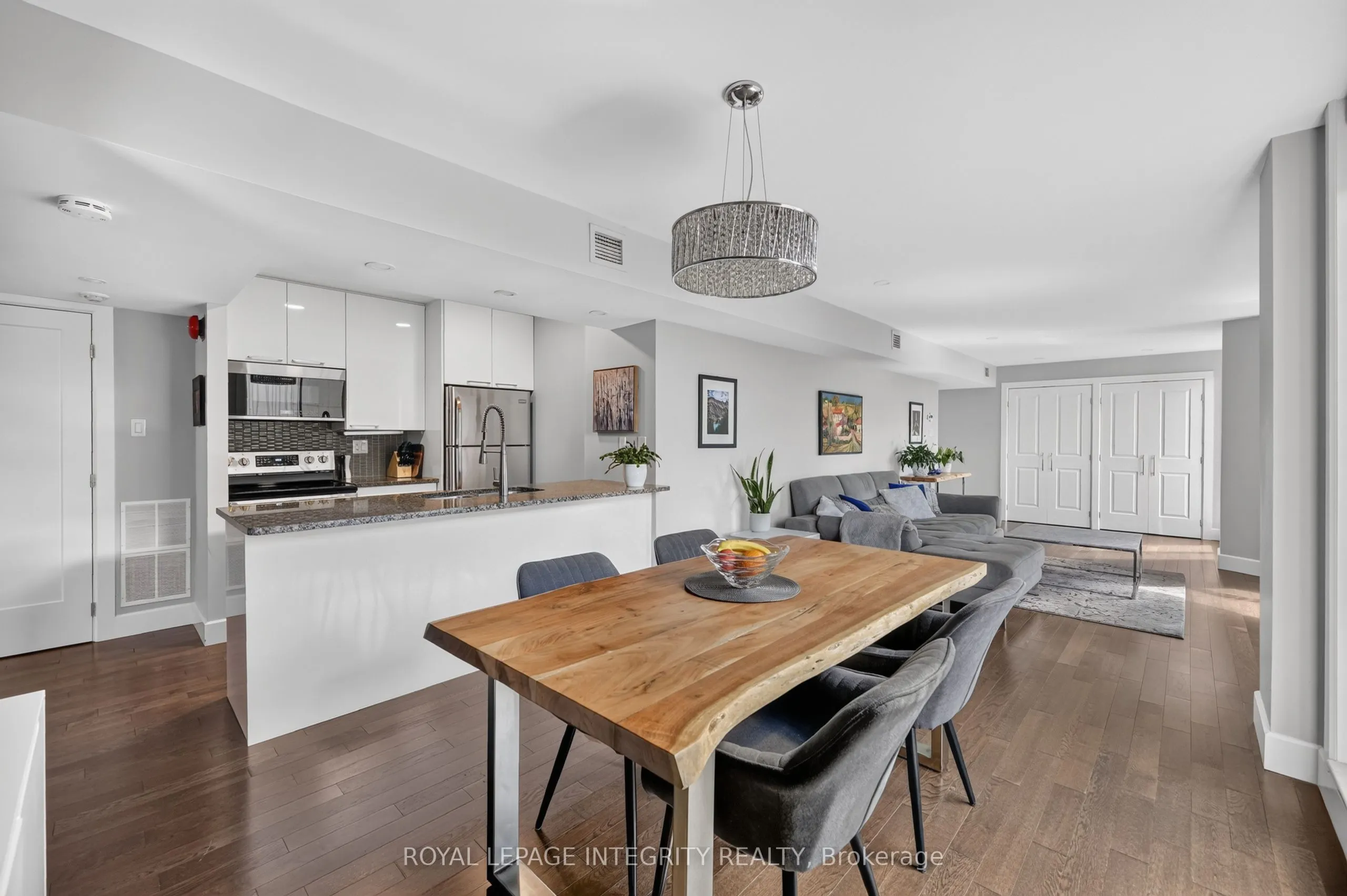 18 Nepean Street #PH1