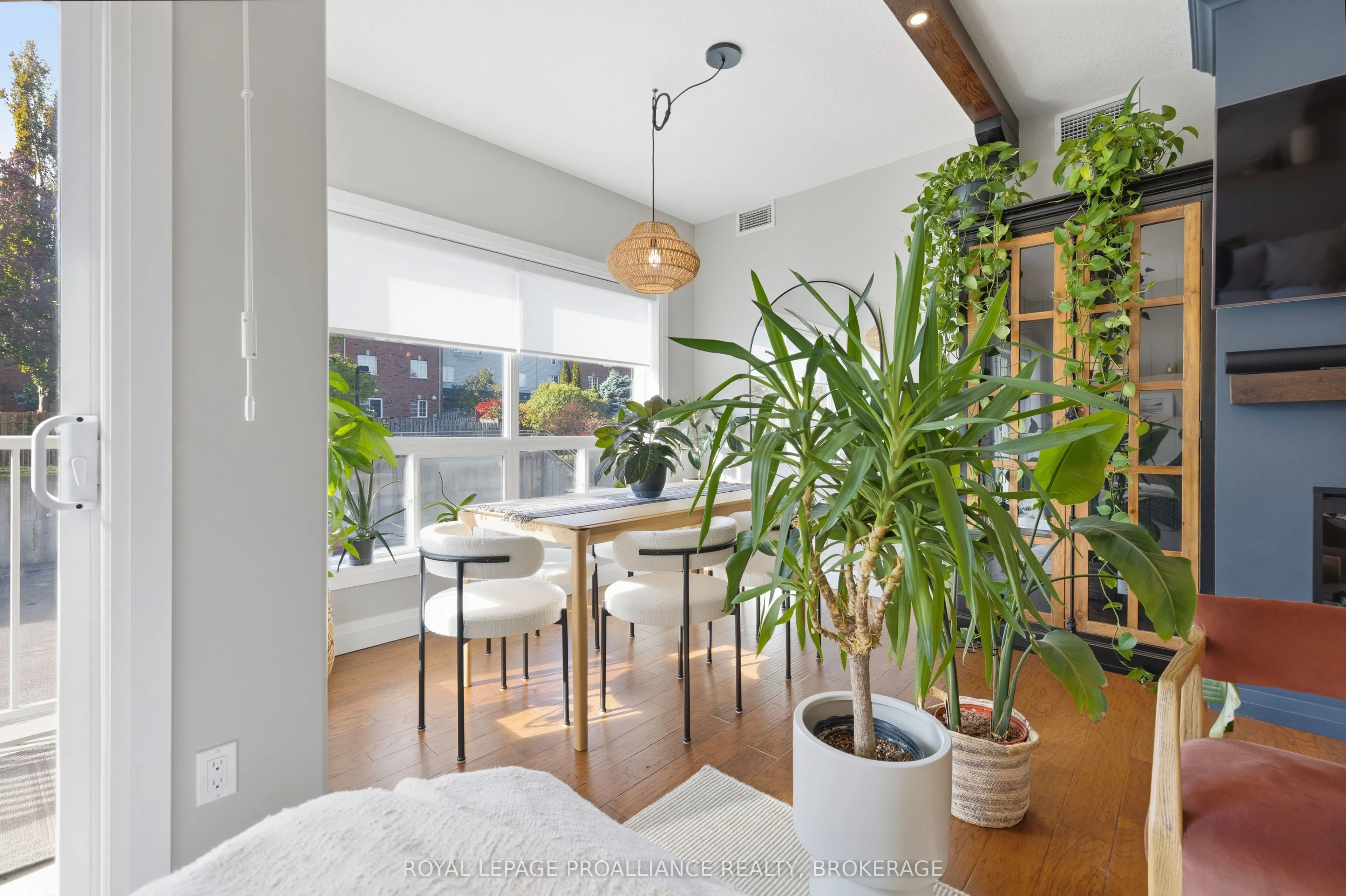 350 Wellington Street #205