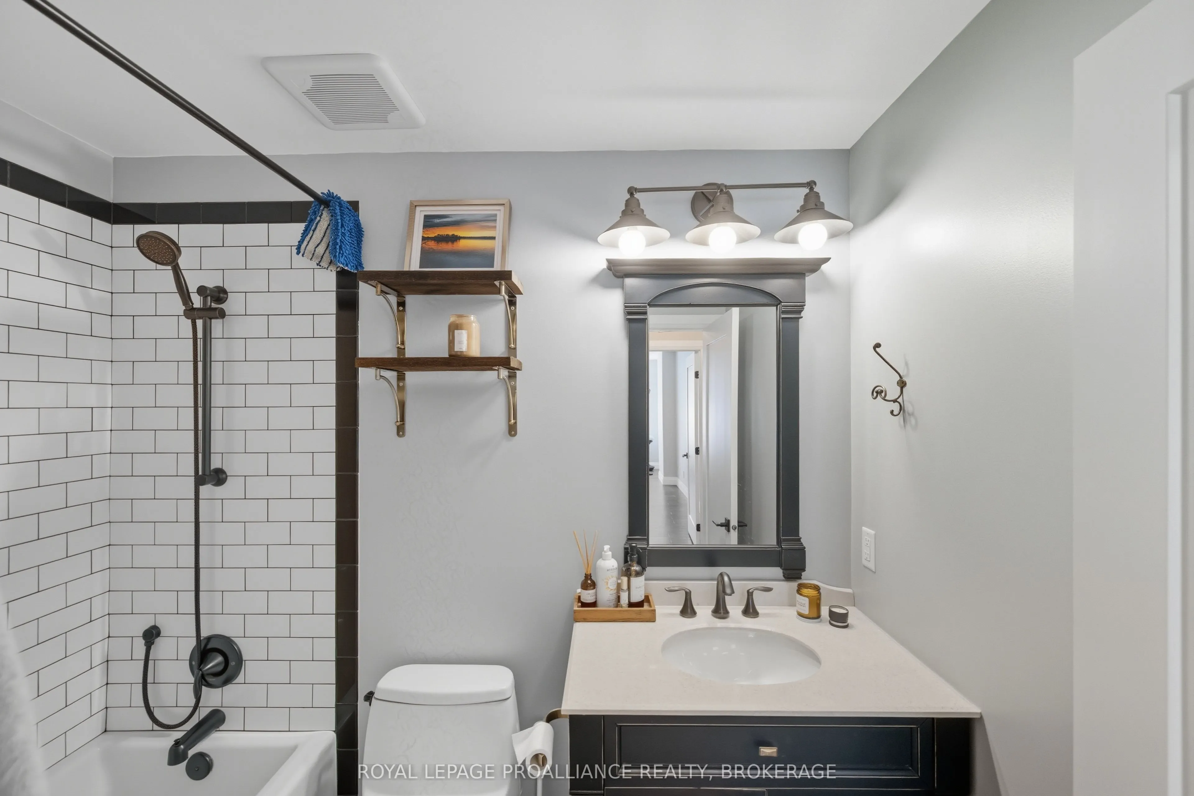 350 Wellington Street #205