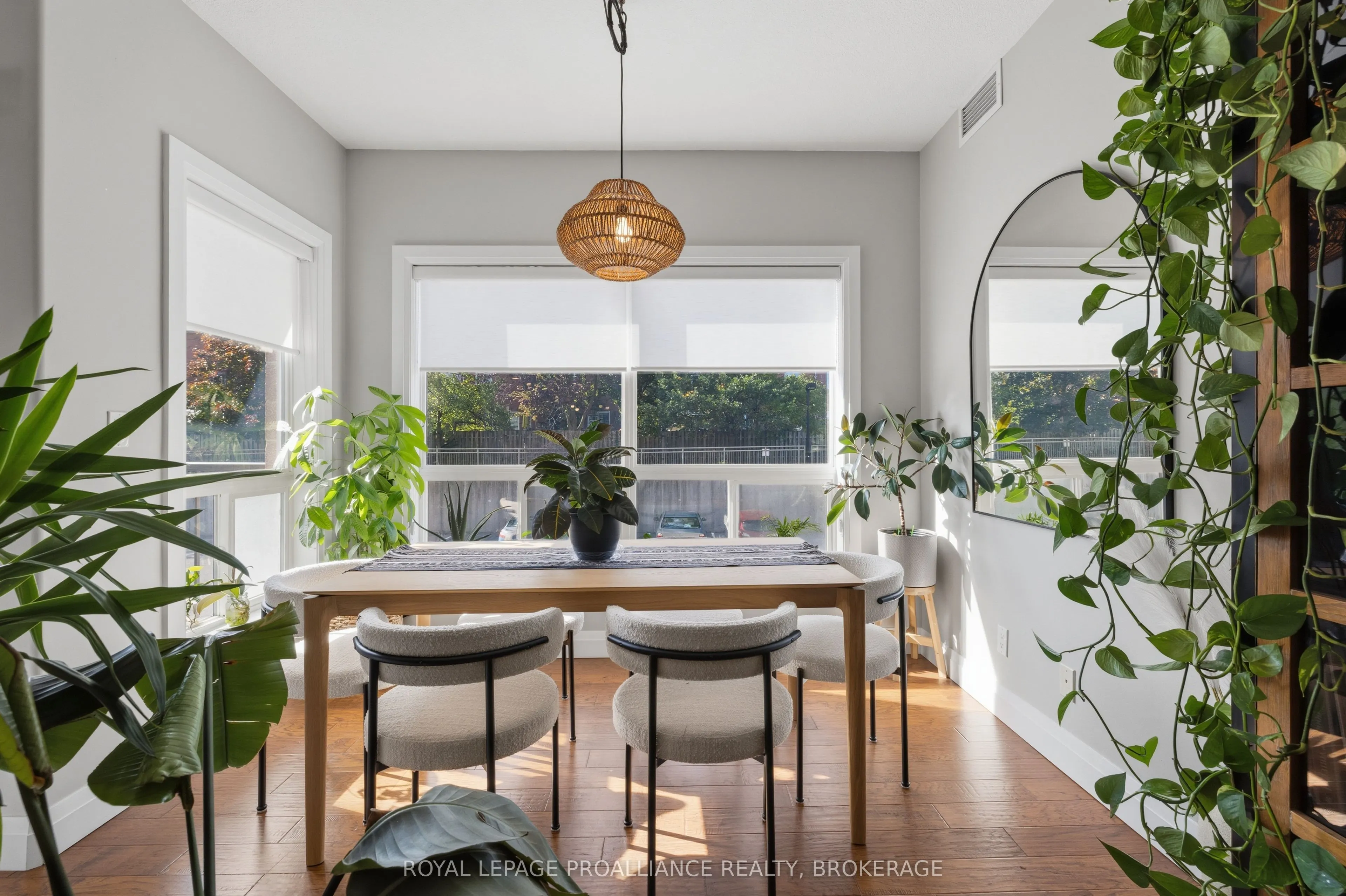 350 Wellington Street #205