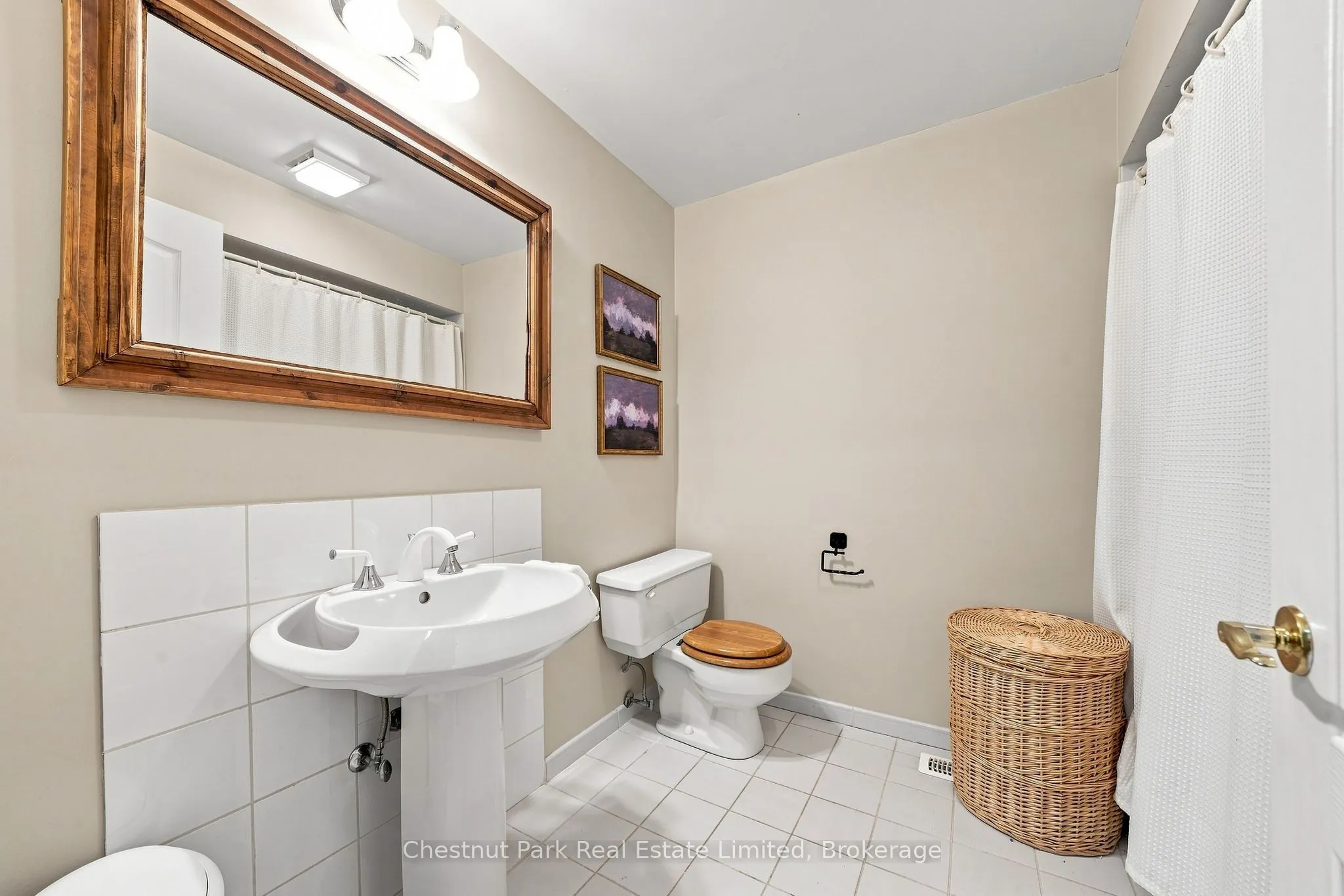 26 Benham Place Road