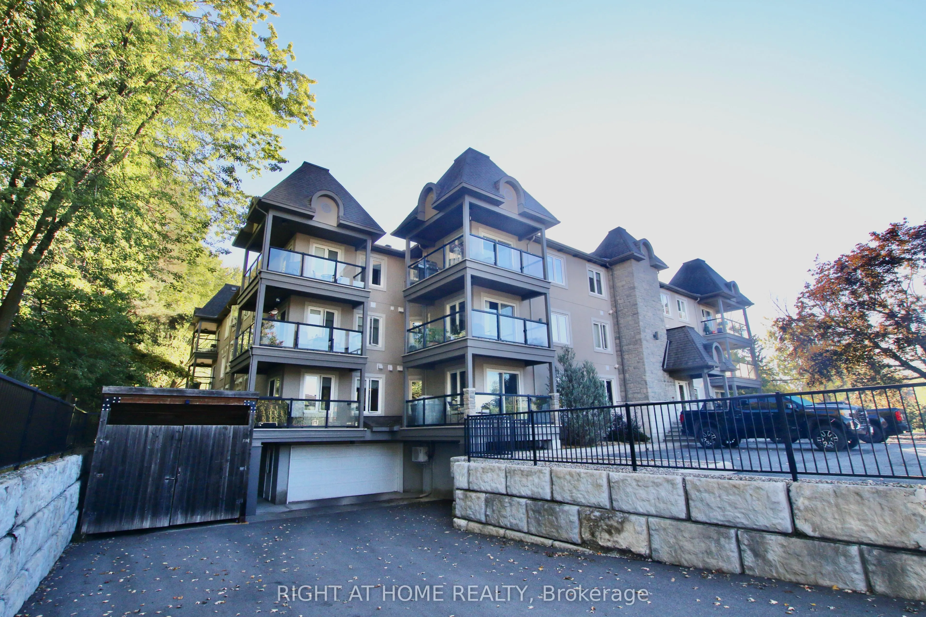 2 Warner Street #301