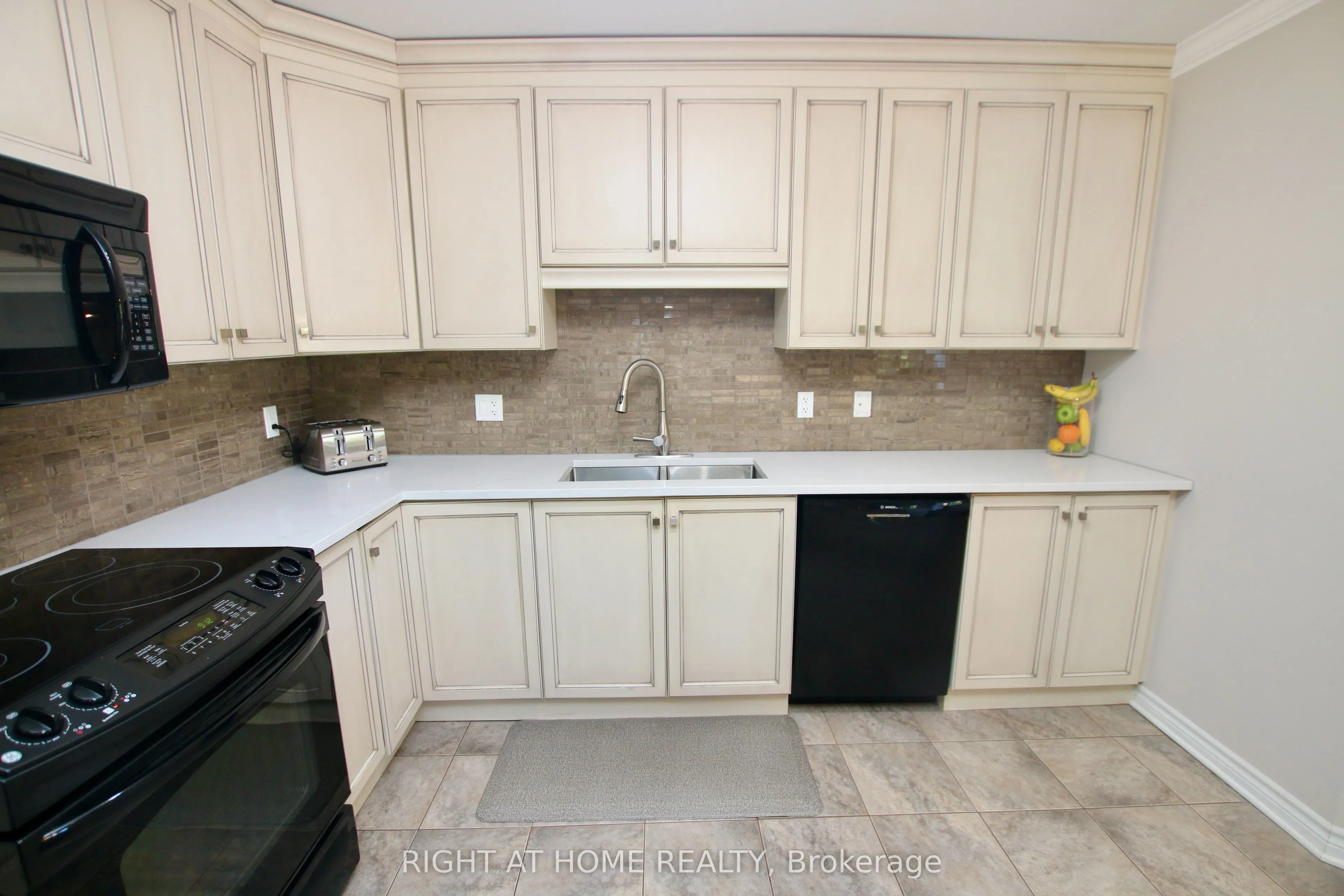 2 Warner Street #301